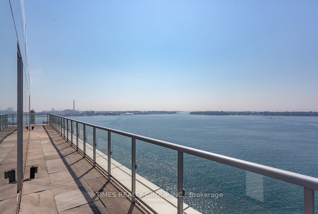 39 Queens Quay E. Street E Ph1203 Property Photo 8