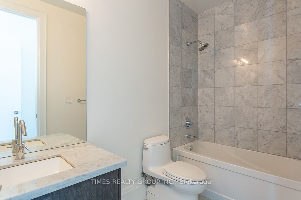 39 Queens Quay E. Street E Ph1203 Property Photo 15