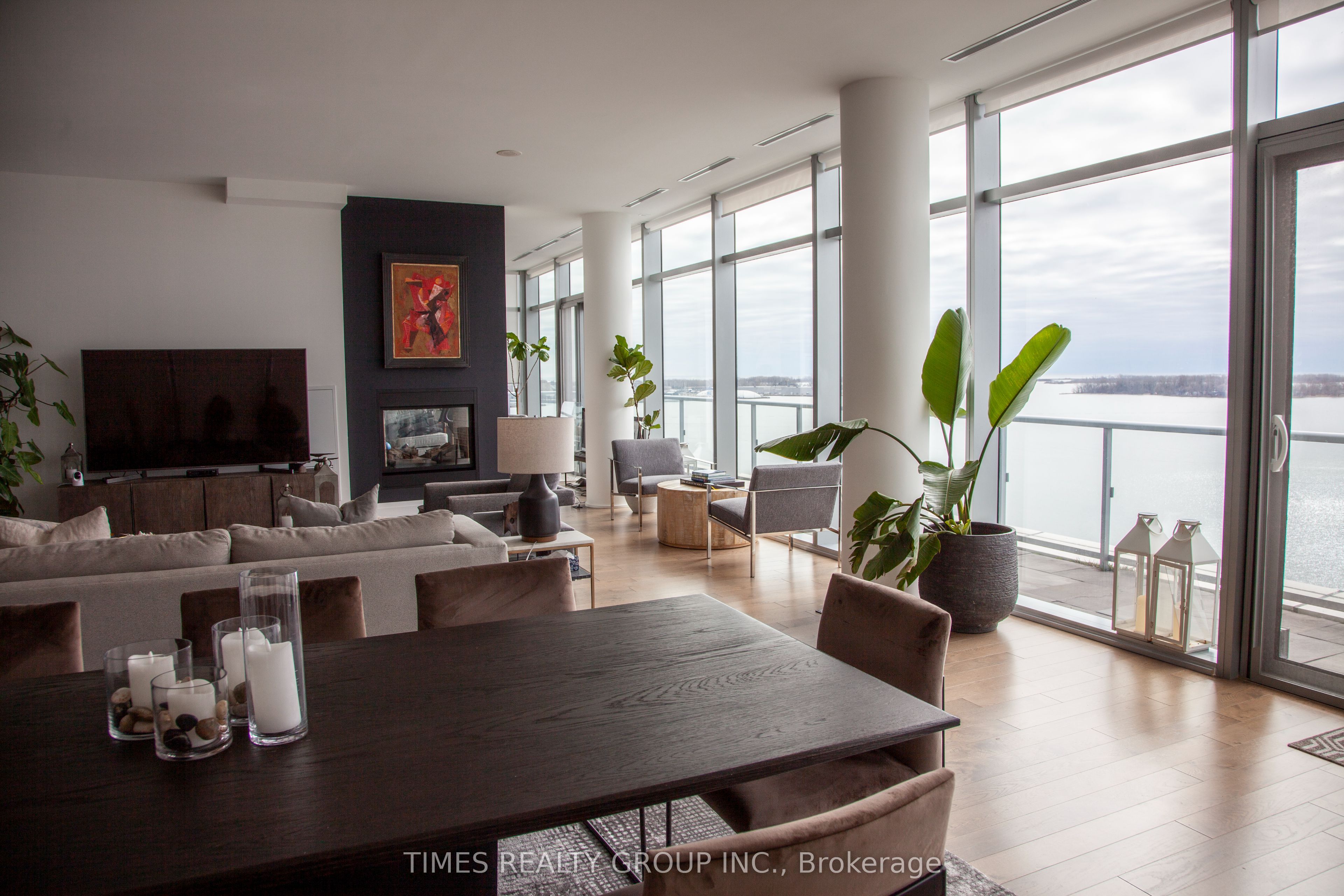 39 Queens Quay E. Street E Ph1203 Property Photo 18