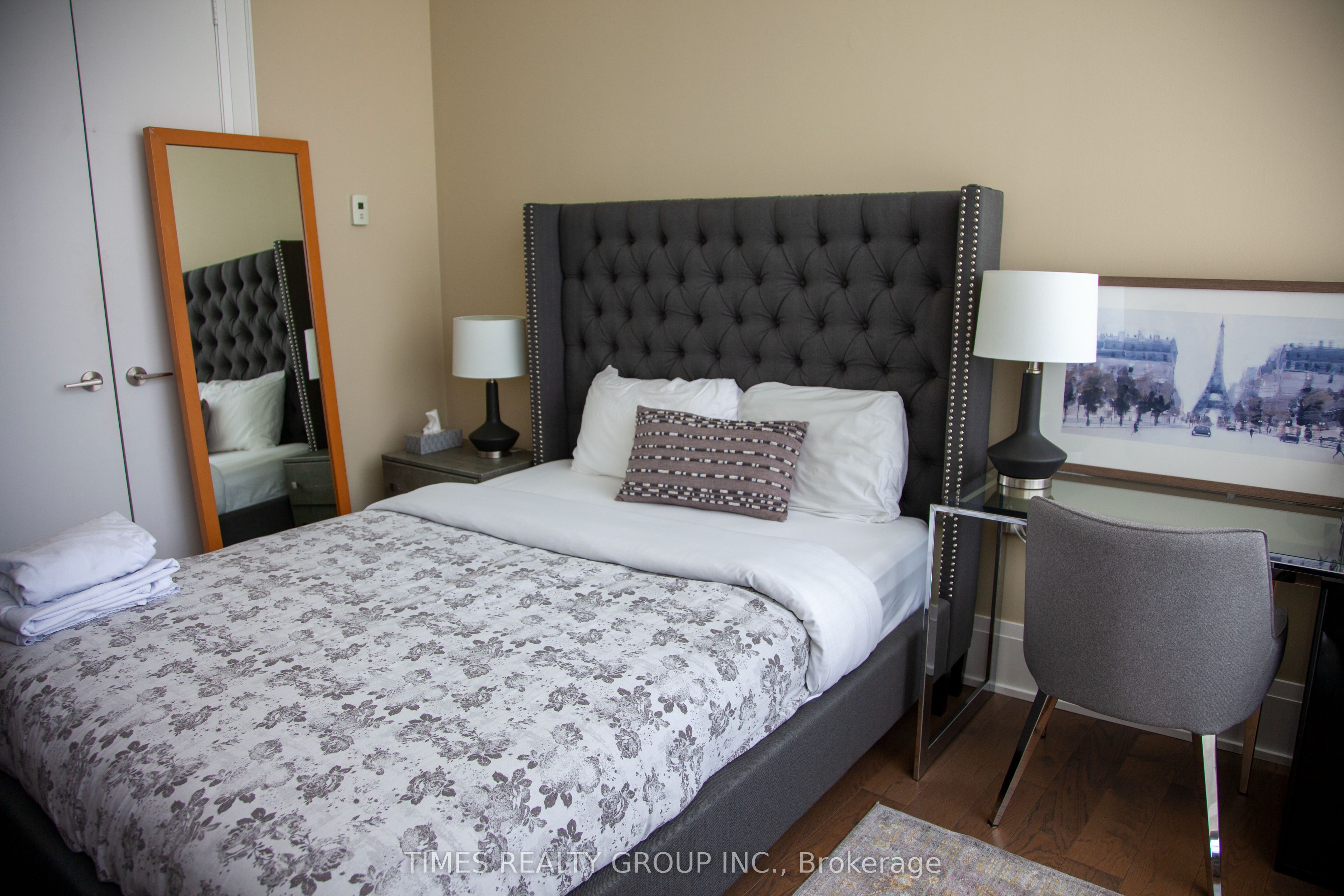 39 Queens Quay E. Street E Ph1203 Property Photo 24