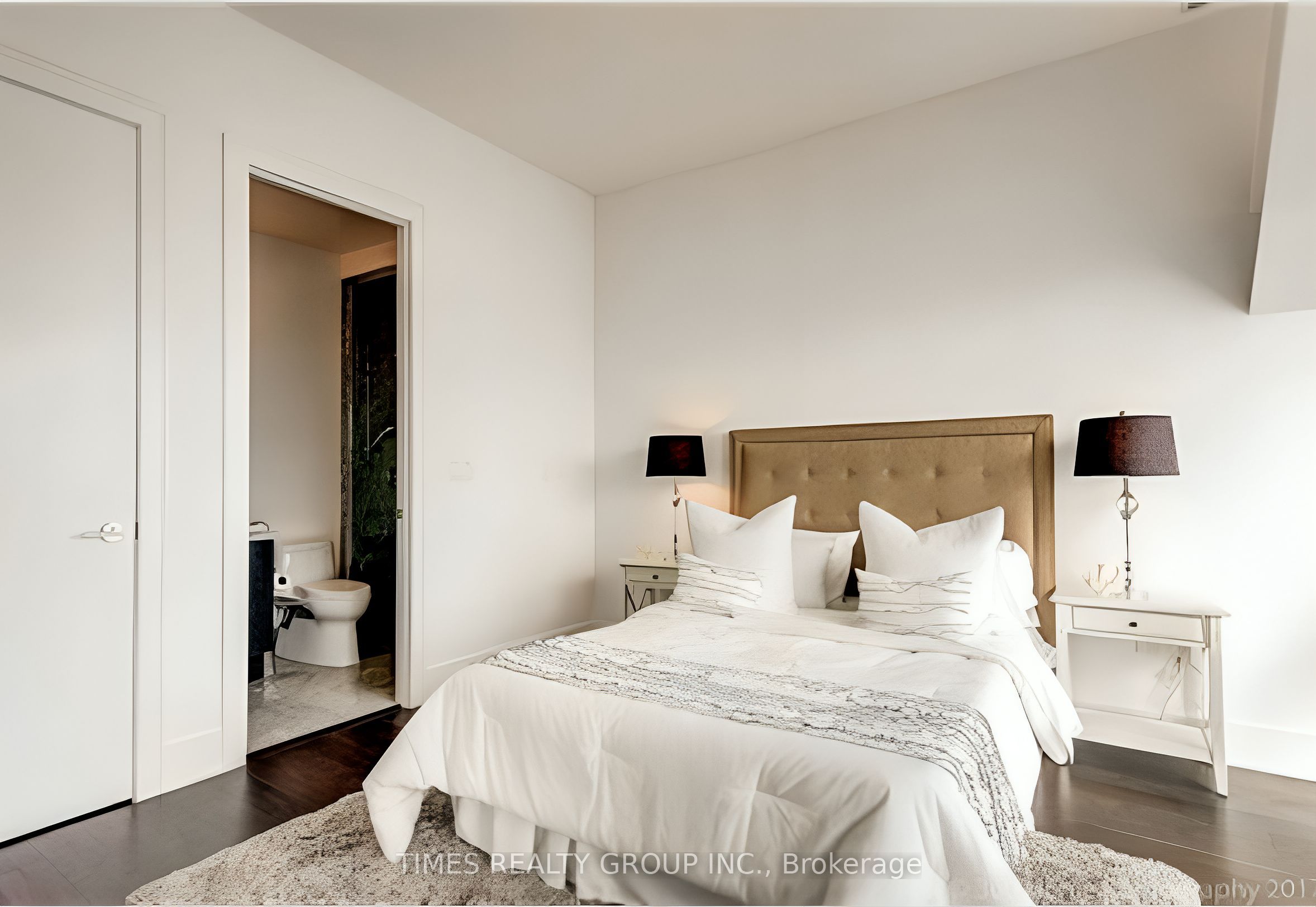 39 Queens Quay E. Street E Ph1302 Property Photo 13