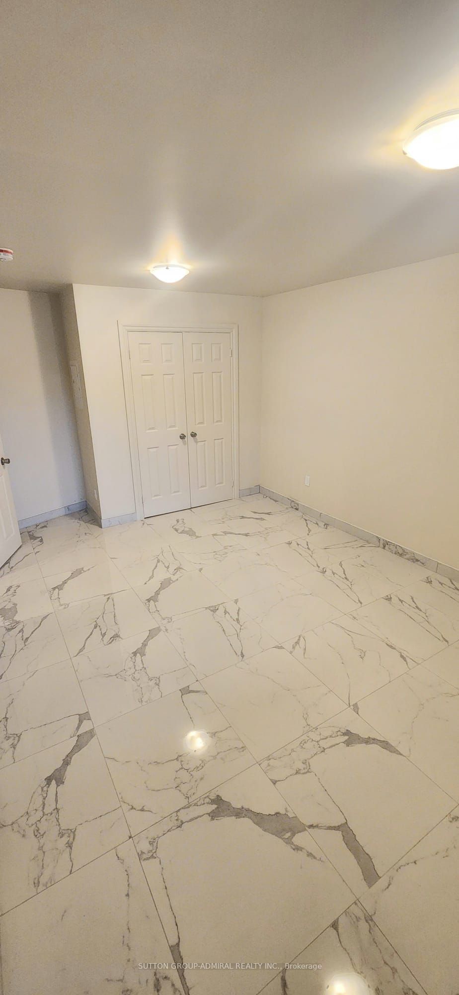 1030 St Clair Avenue 2b-3rd Floor Property Photo 5