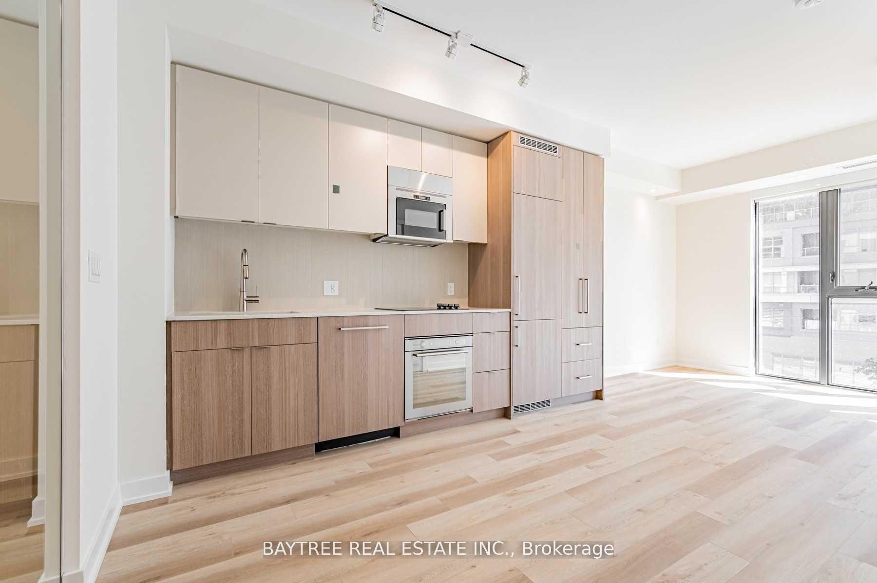 840 St Clair Avenue W 414 Property Photo 1