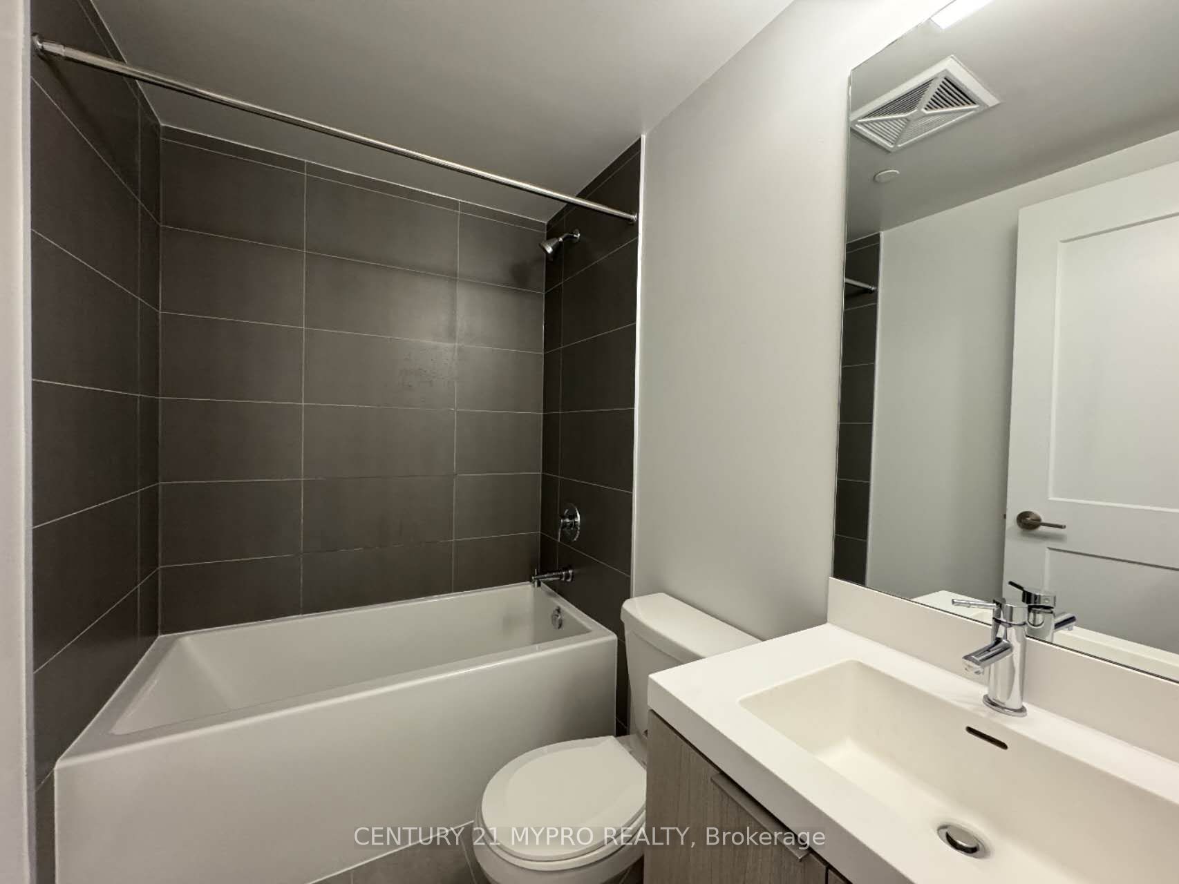 8 Widmer Street 2509 Property Photo 8