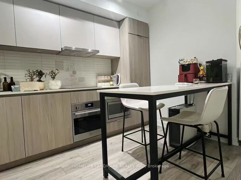 47 Mutual Street 3001 Property Photo 6