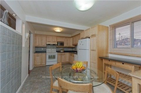 290 Mcnicoll Avenue Upper Property Photo 4
