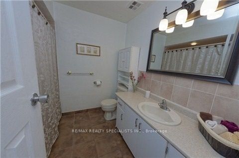 290 Mcnicoll Avenue Upper Property Photo 10