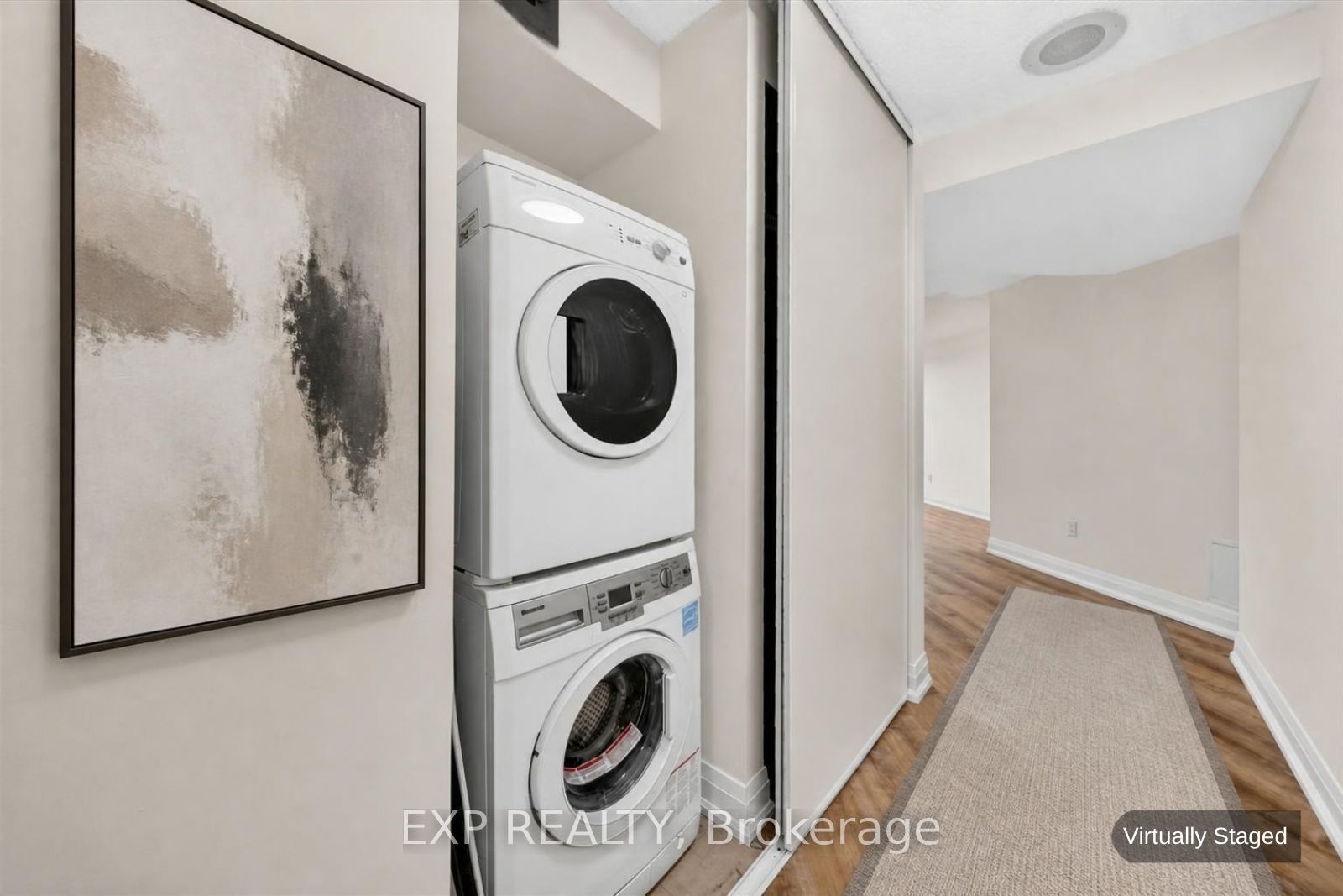 7 Concorde Place 2204 Property Photo 11