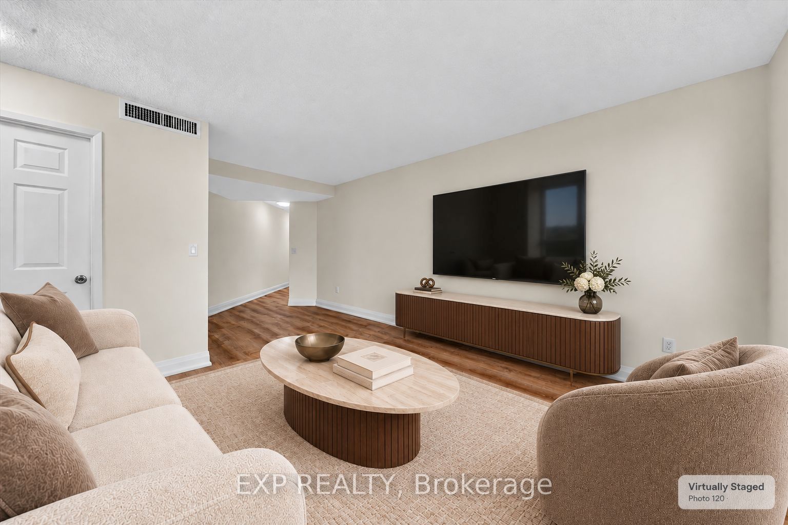 7 Concorde Place 2204 Property Photo 13