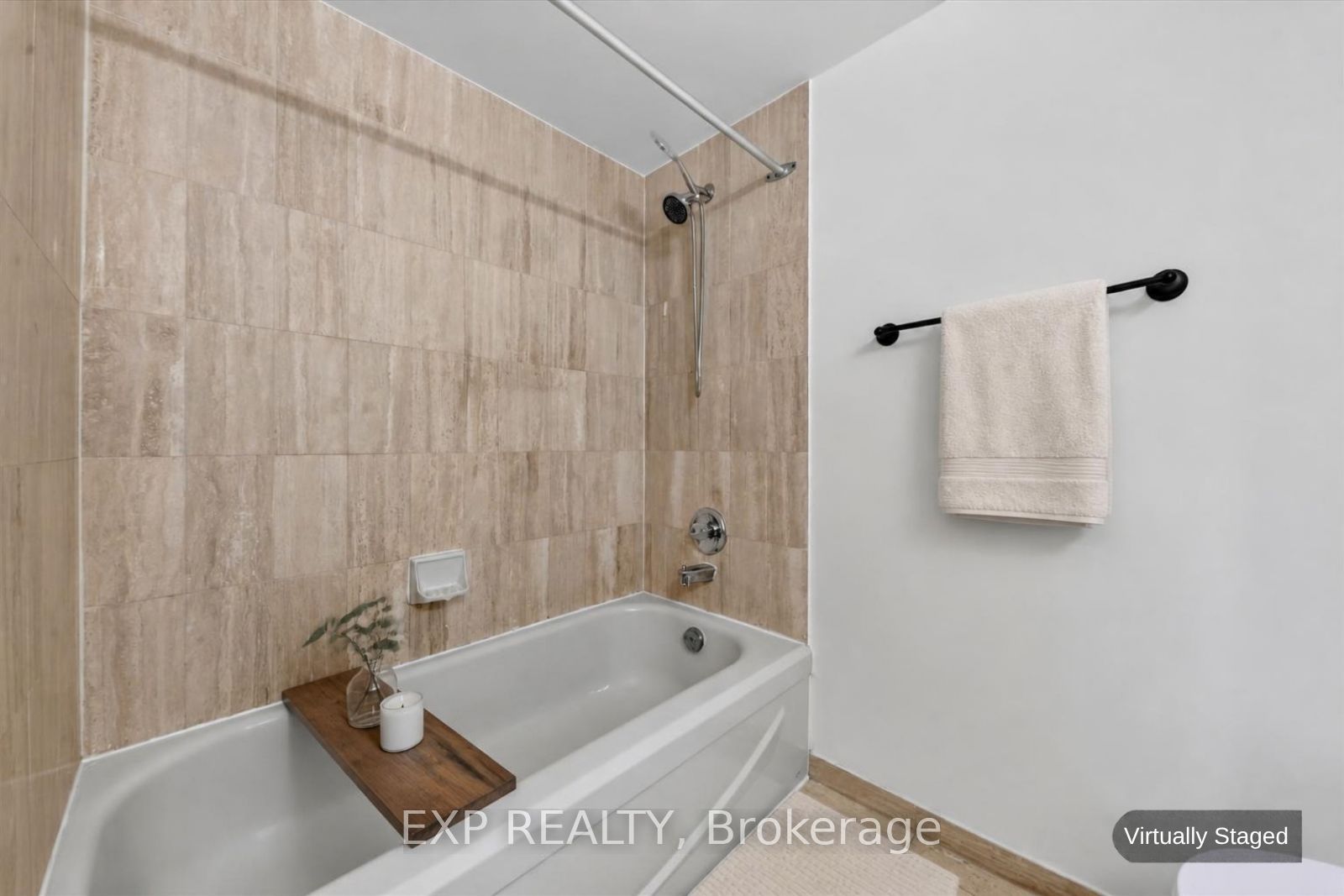 7 Concorde Place 2204 Property Photo 39