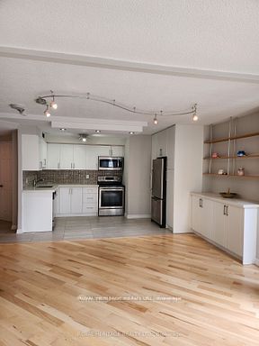 55 Centre Avenue 2307 Property Photo 6