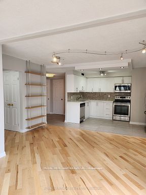 55 Centre Avenue 2307 Property Photo 7
