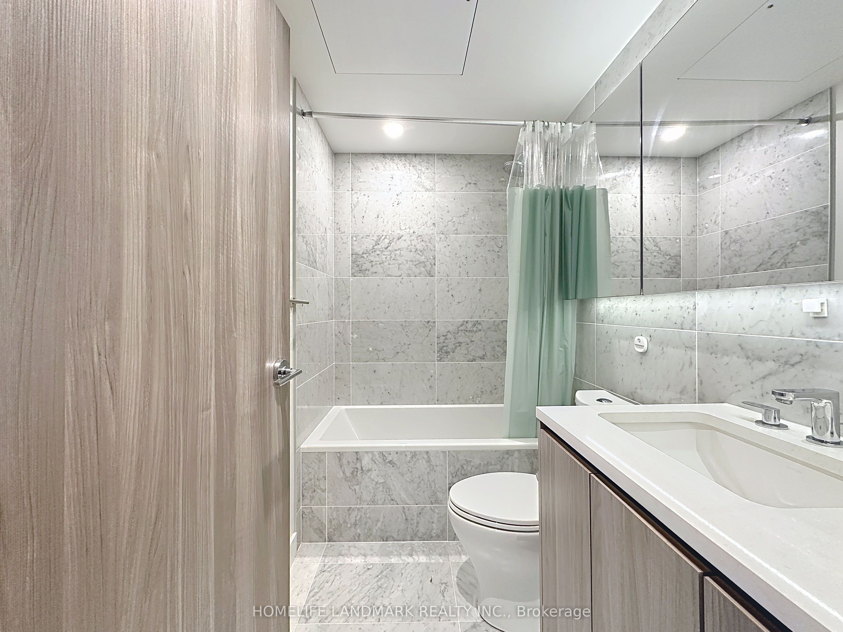 95 Mcmahon Drive 801 Property Photo 39