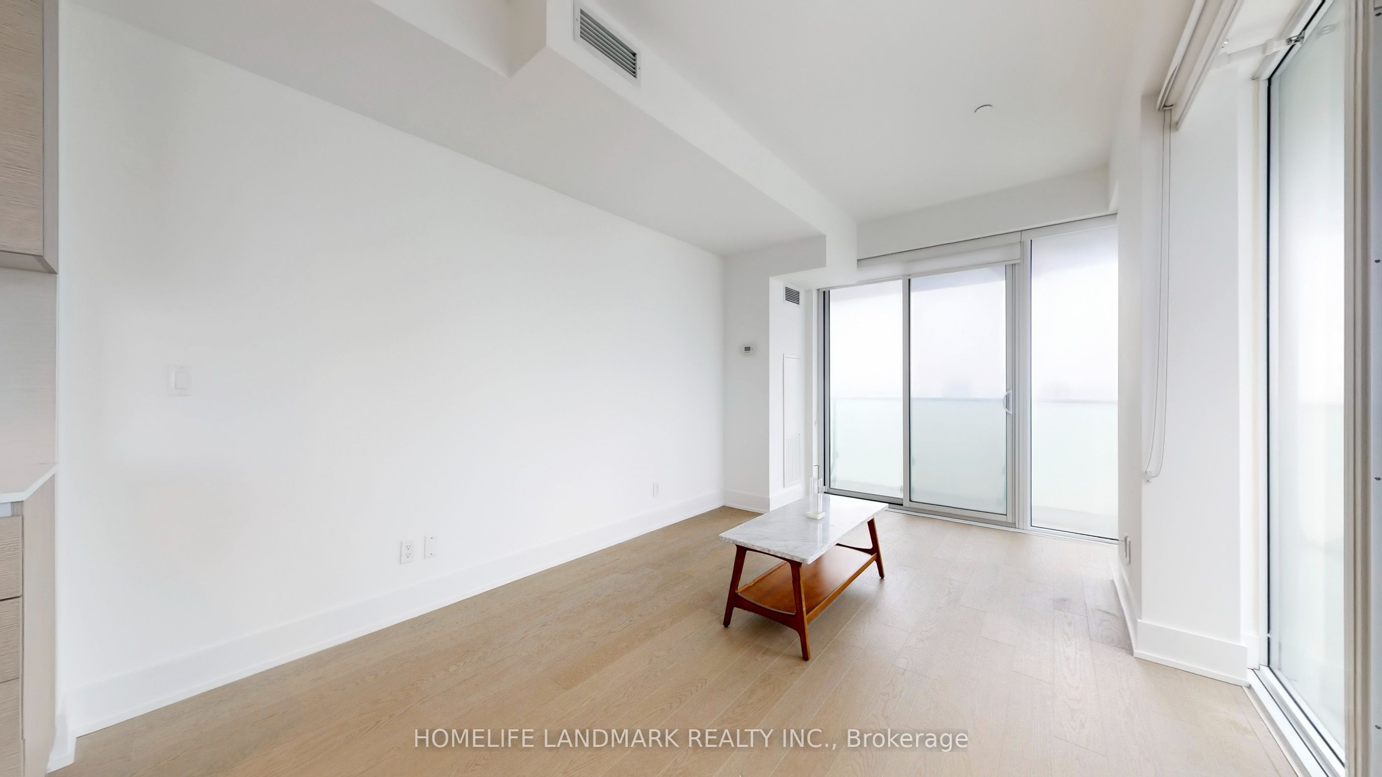 200 Bloor Street W 2305 Property Photo 6