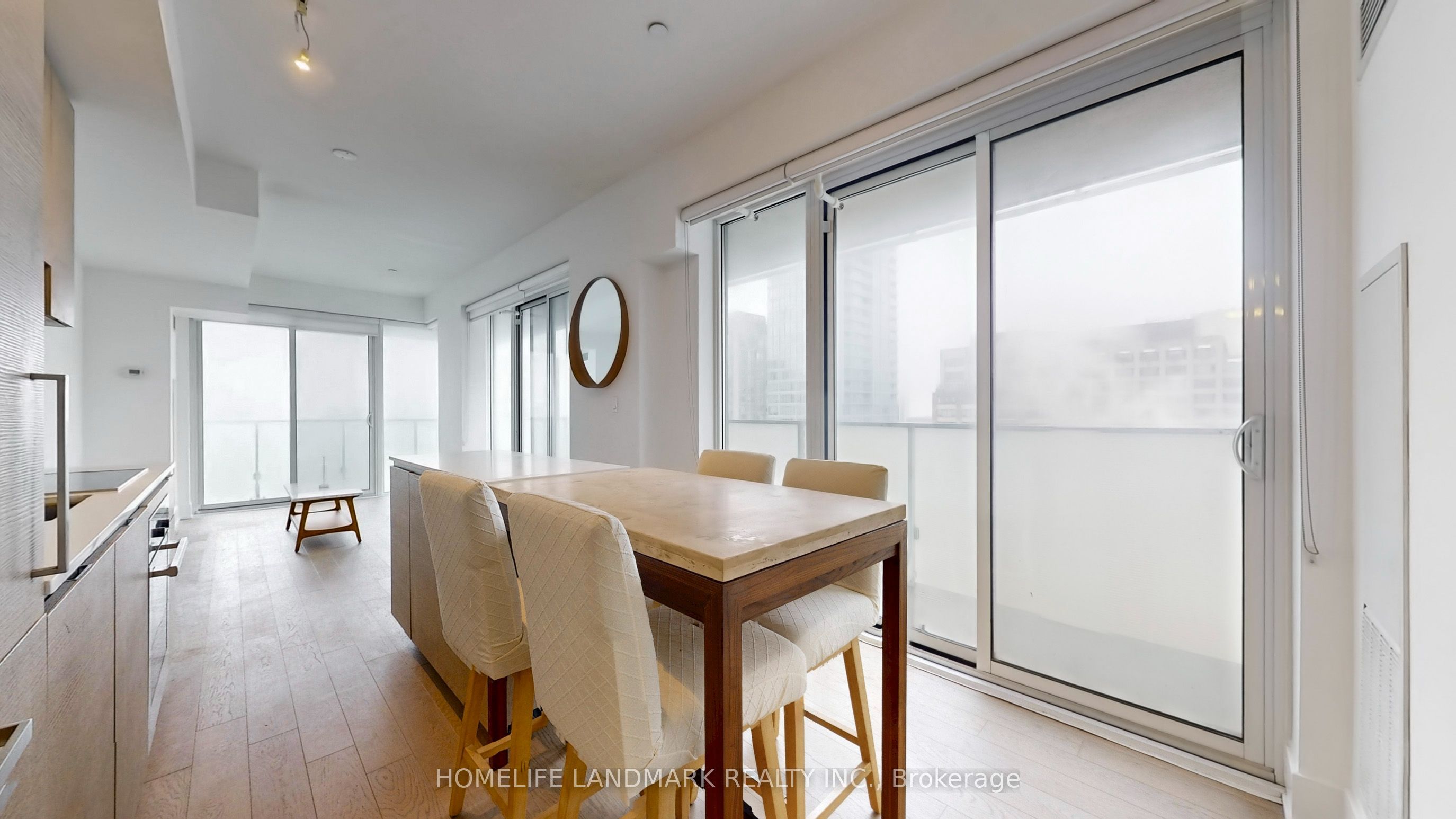 200 Bloor Street W 2305 Property Photo 14
