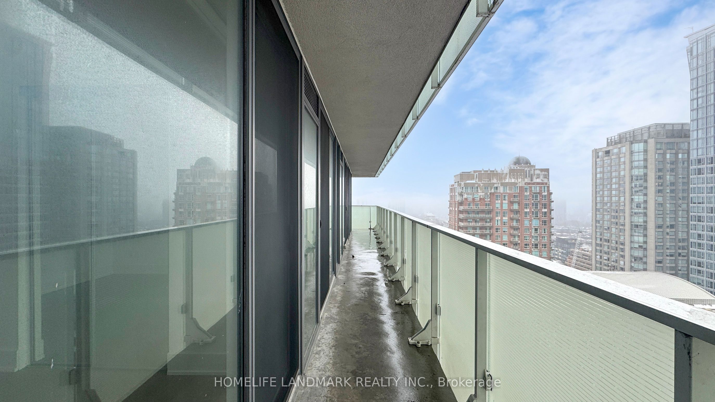 200 Bloor Street W 2305 Property Photo 32
