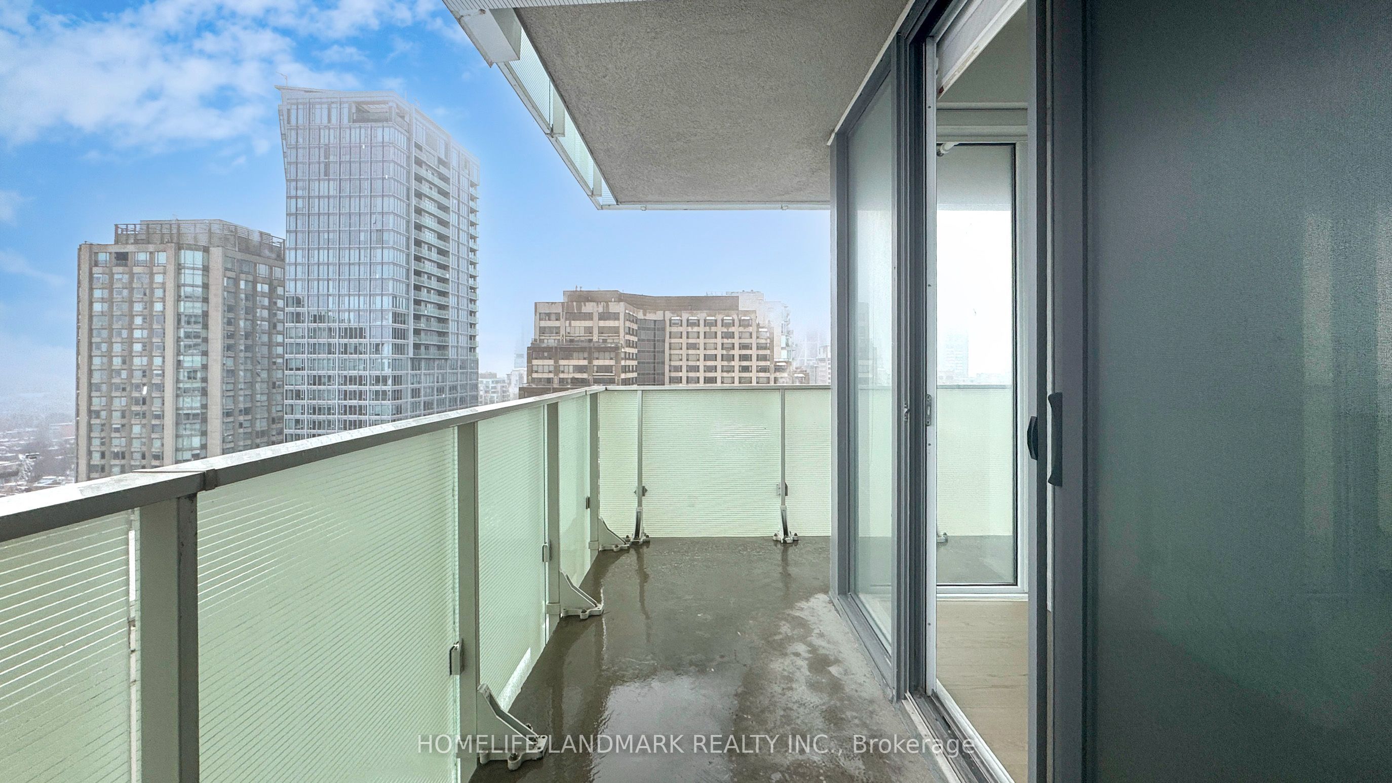 200 Bloor Street W 2305 Property Photo 34