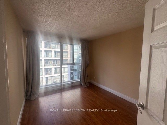 222 The Esplanade Street 919 Property Photo 6