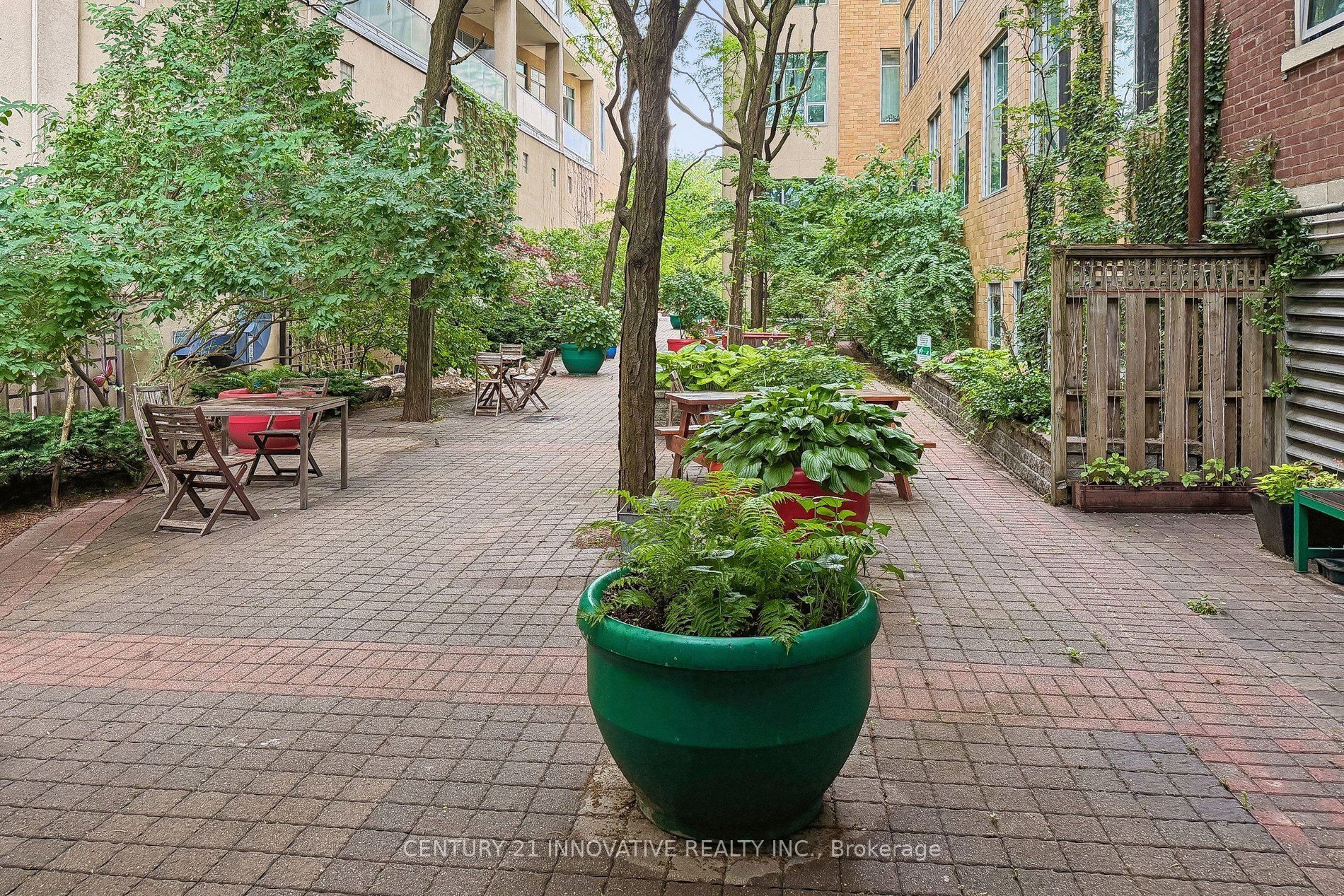 160 Baldwin St Street 420 Property Photo 41