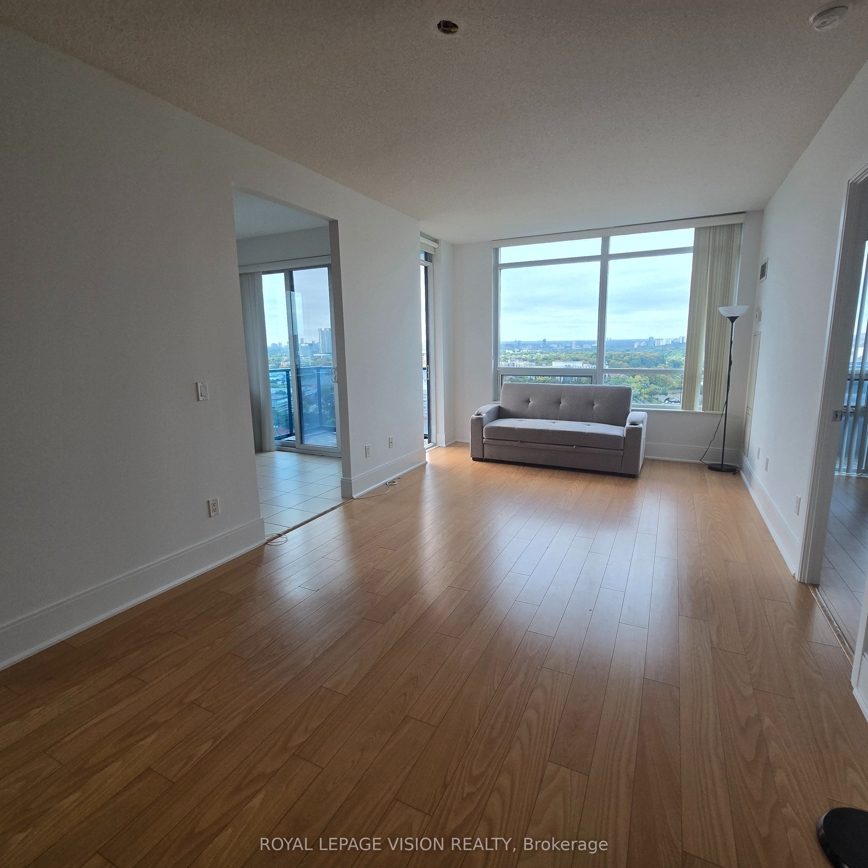181 Wynford Drive 2207 Property Photo 15