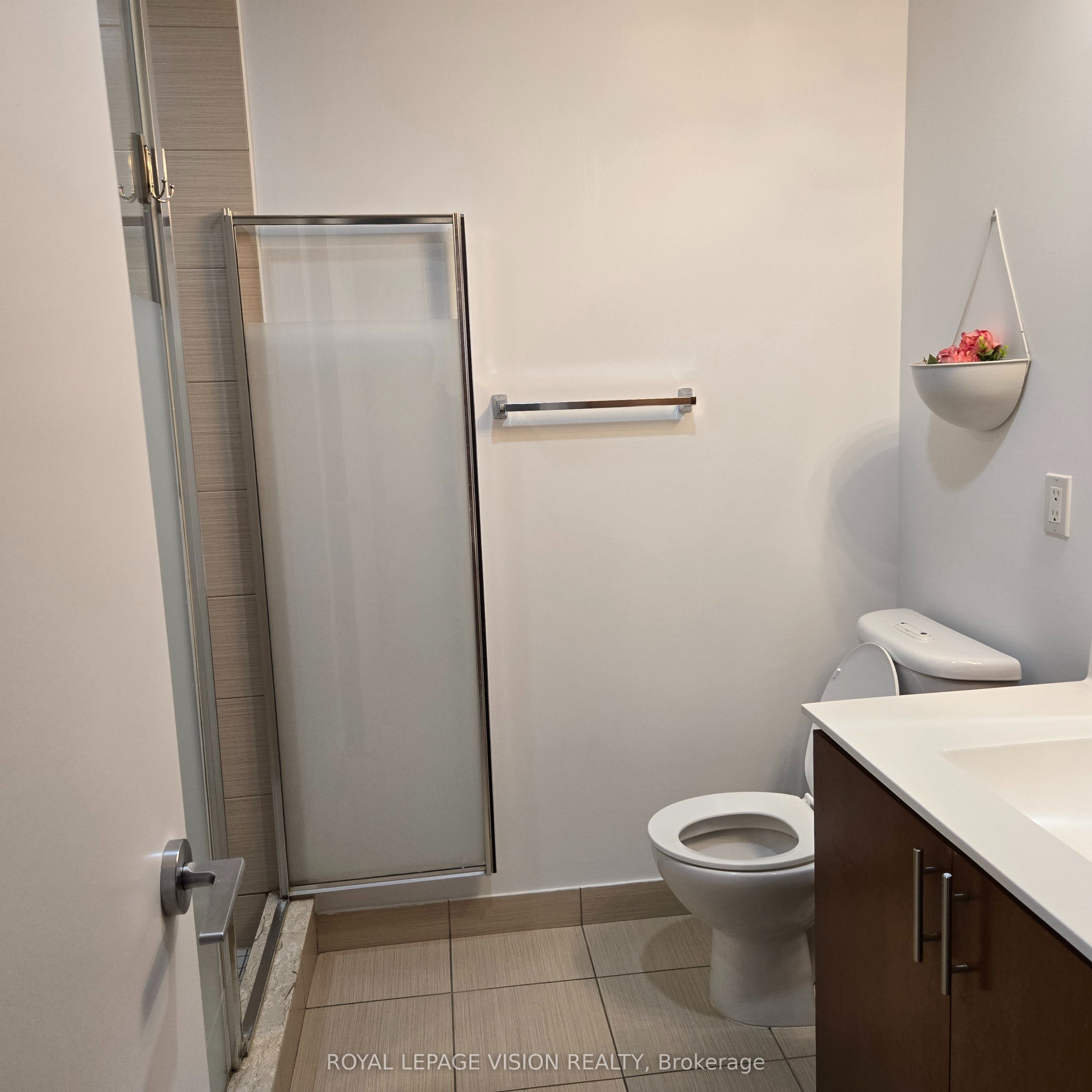 181 Wynford Drive 2207 Property Photo 16