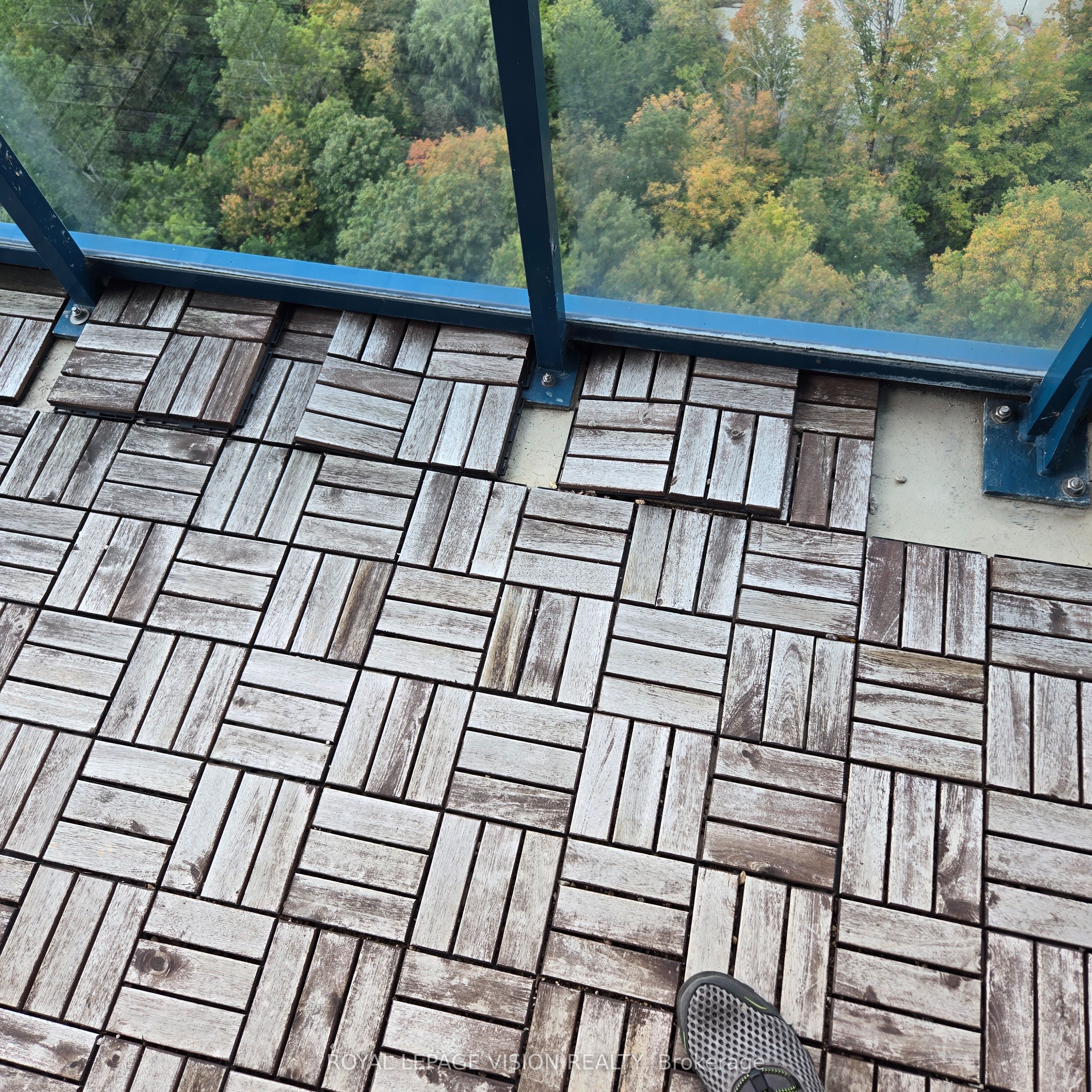181 Wynford Drive 2207 Property Photo 25
