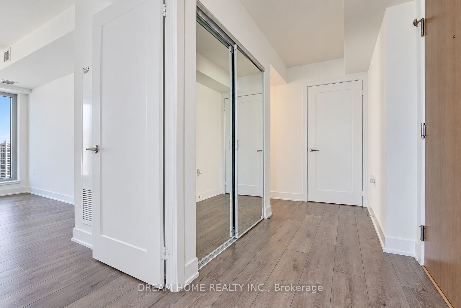585 Bloor Street E 1622 Property Photo 16