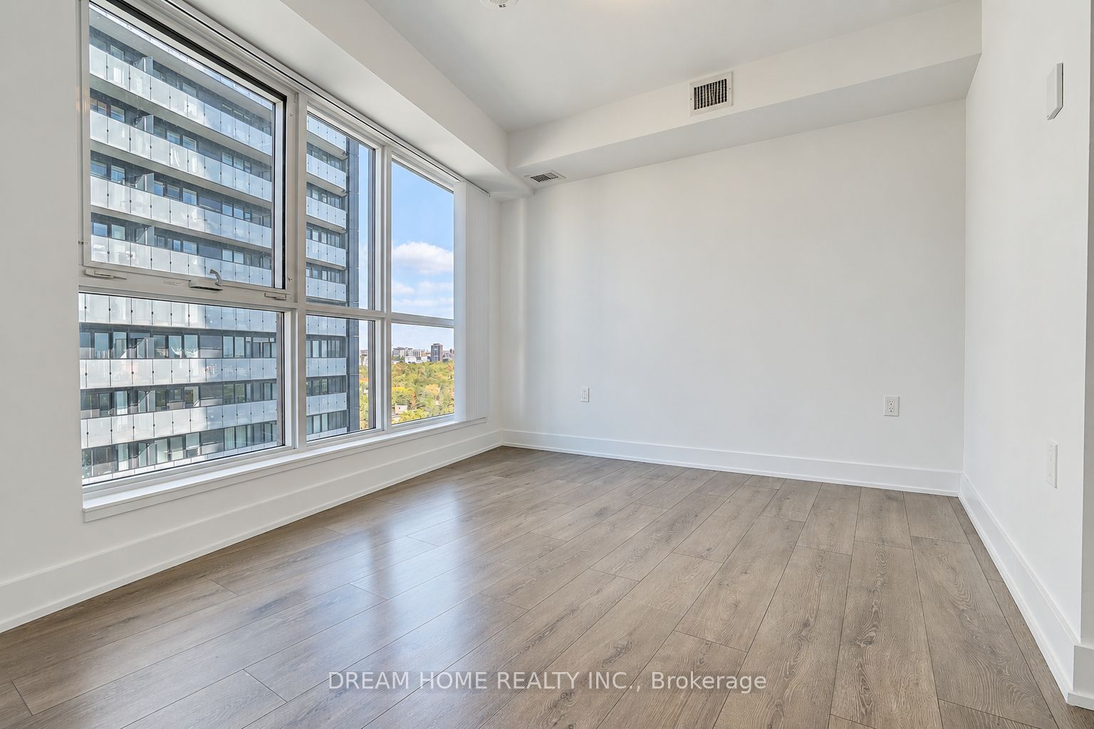 585 Bloor Street E 1622 Property Photo 36