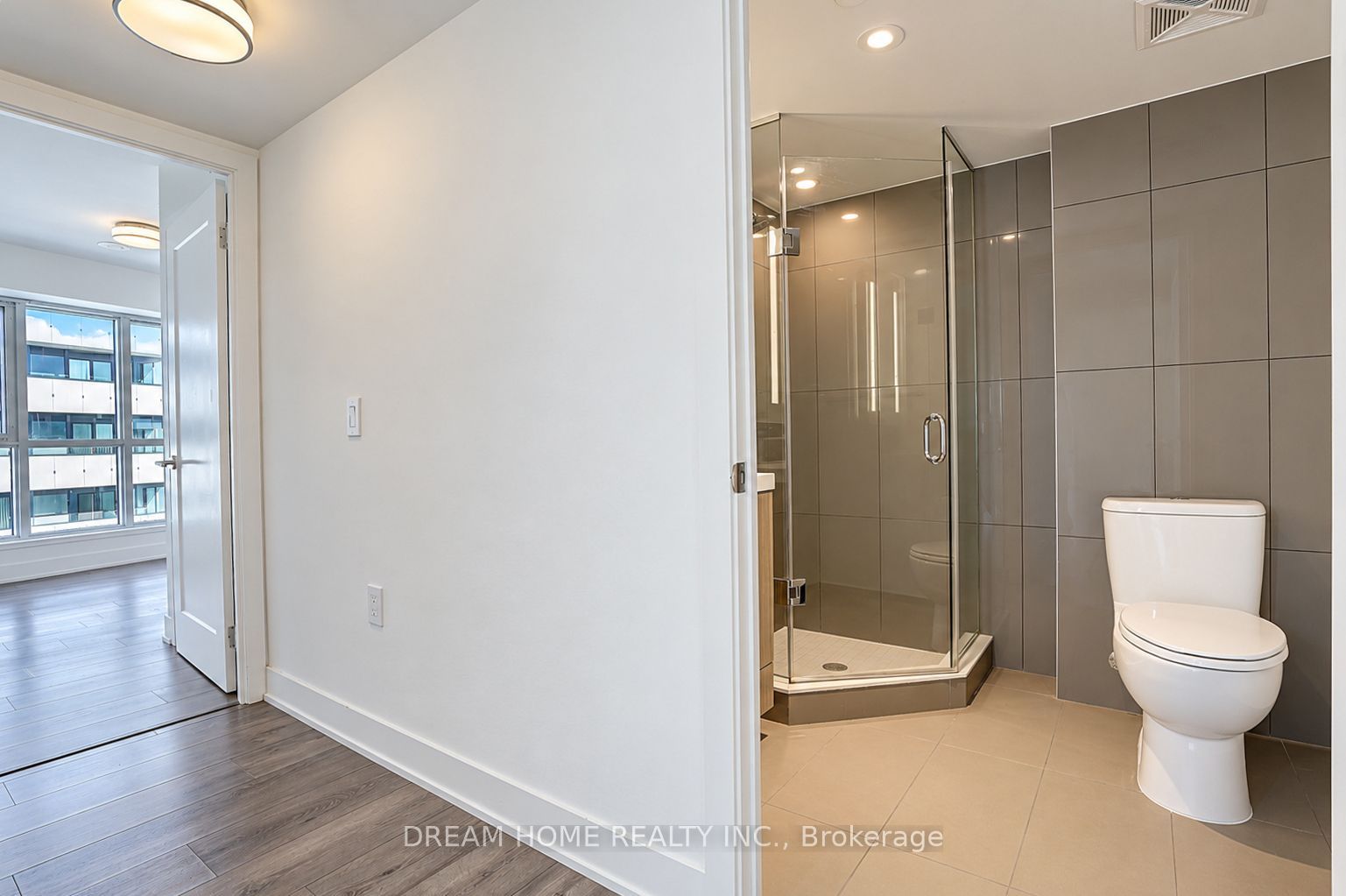 585 Bloor Street E 1622 Property Photo 42