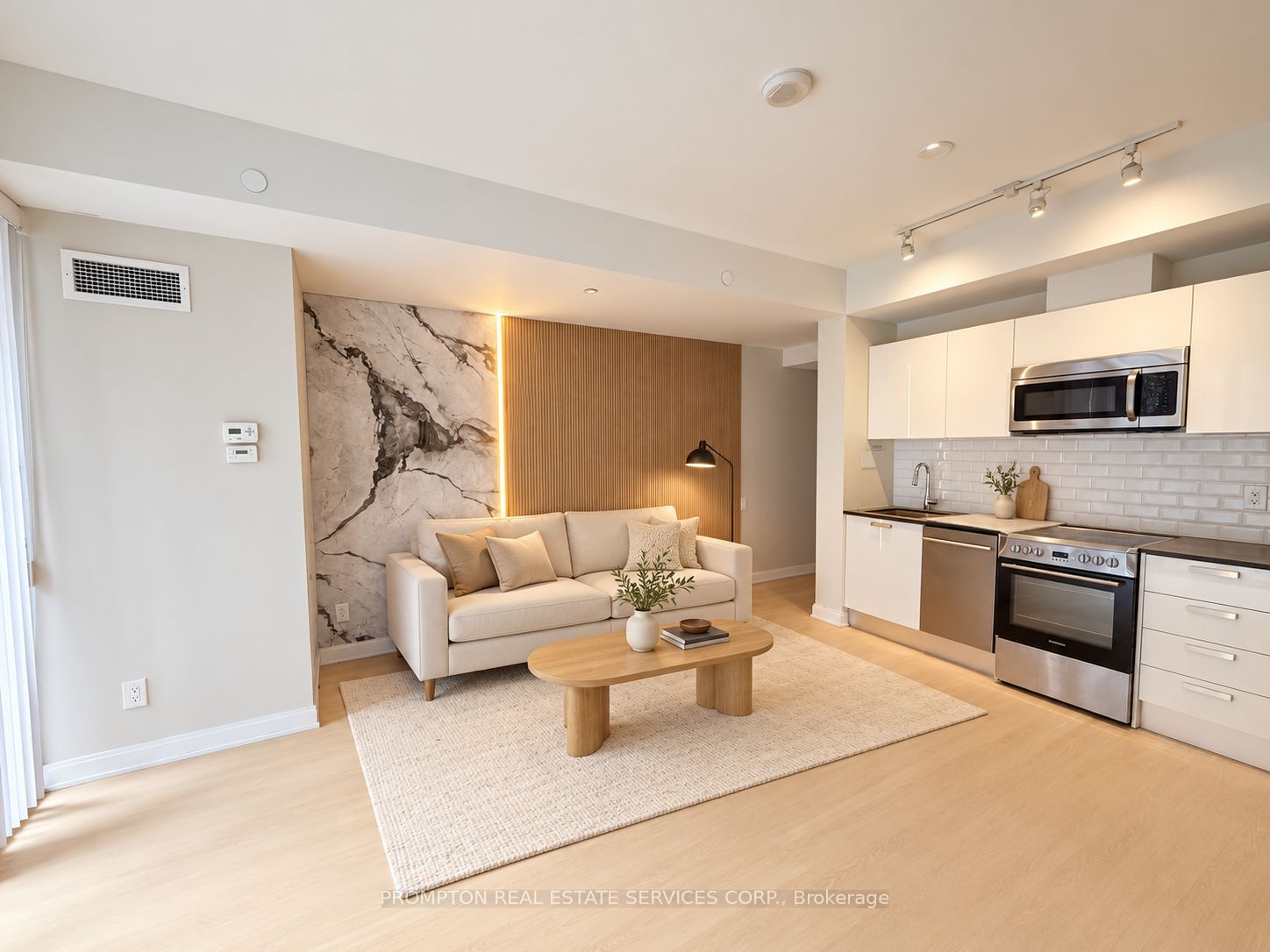 42 Charles Street 607 Property Photo 8