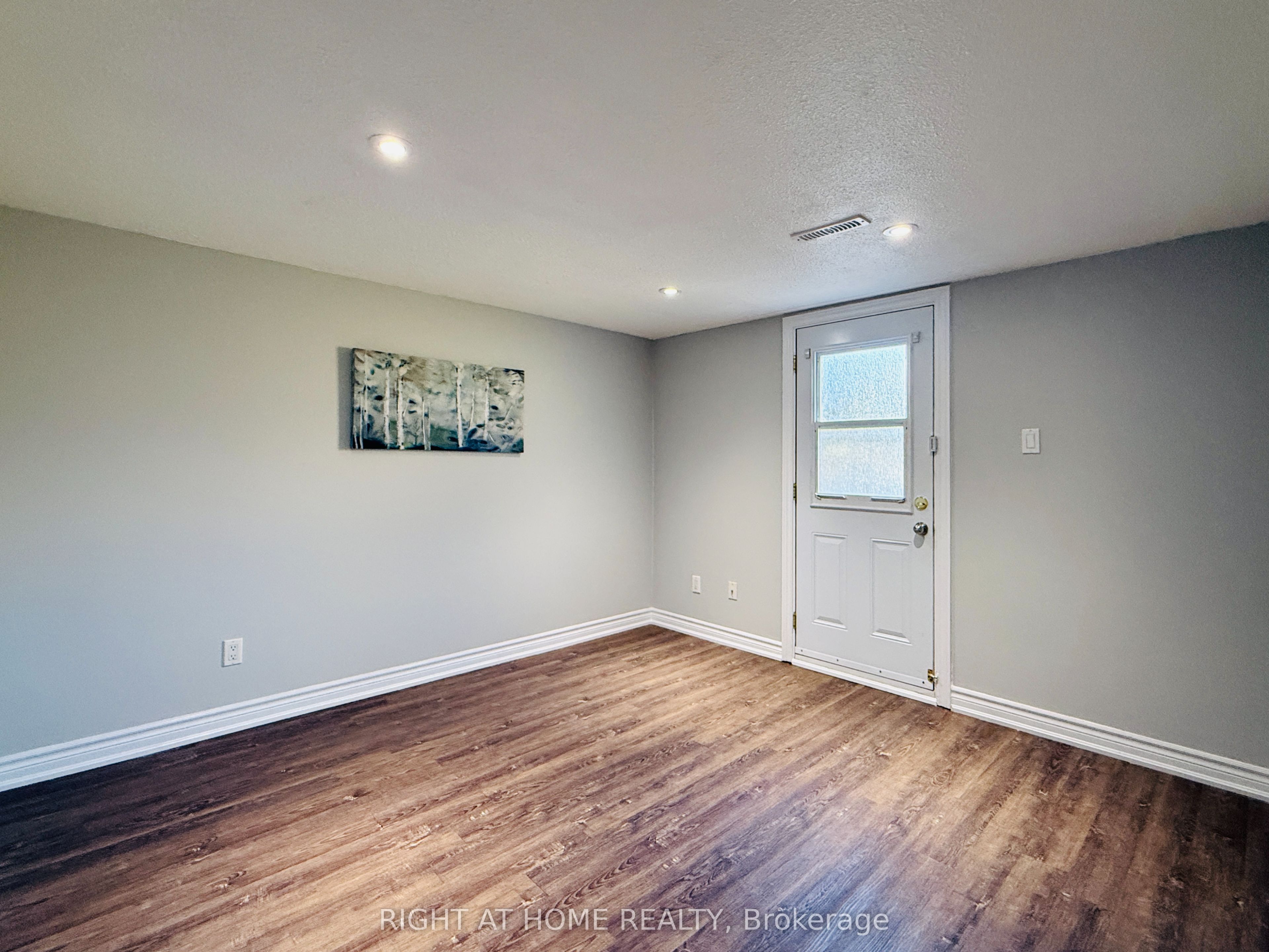 70 Spire Hillway Way Property Photo 3