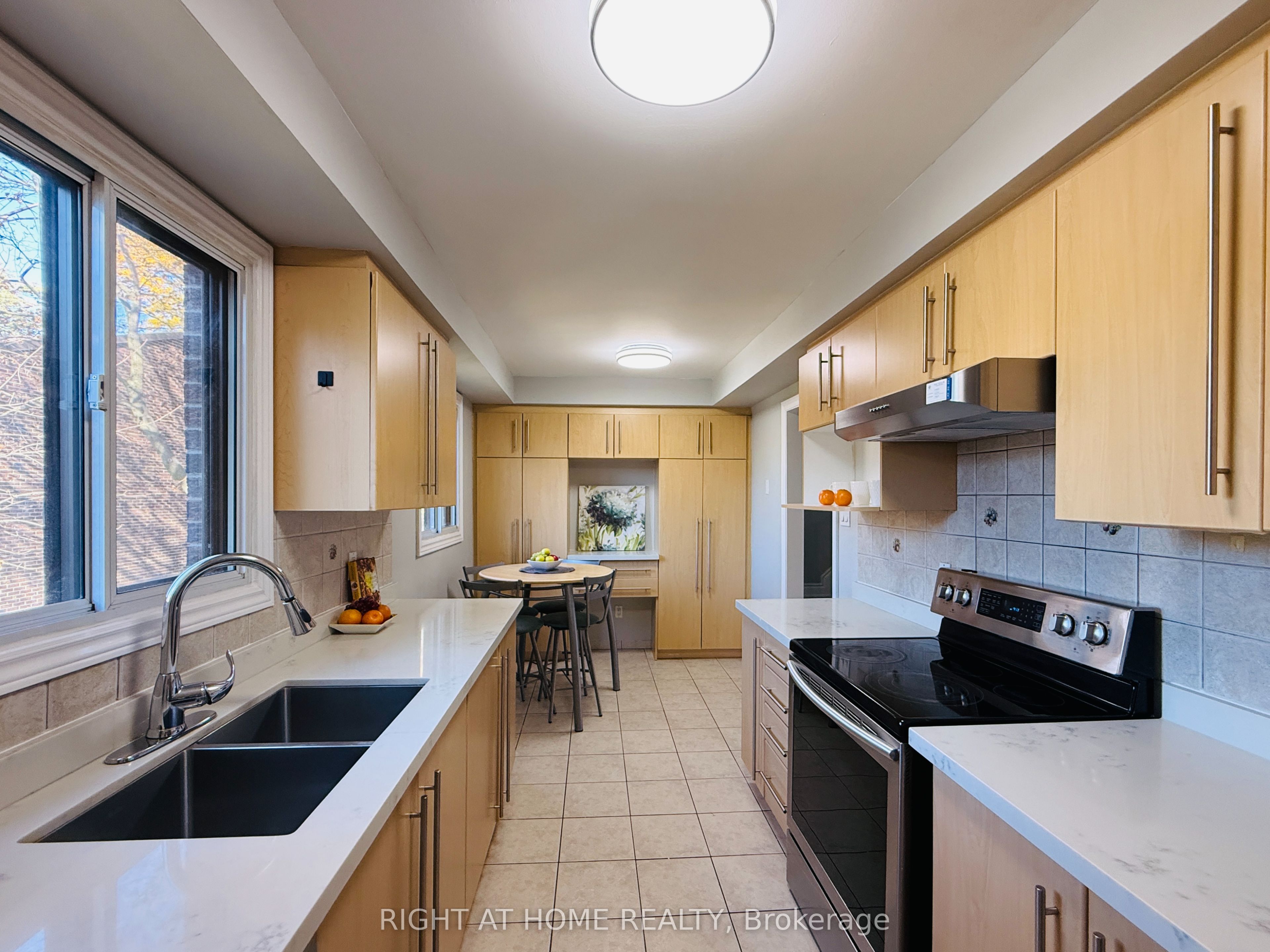 70 Spire Hillway Way Property Photo 11