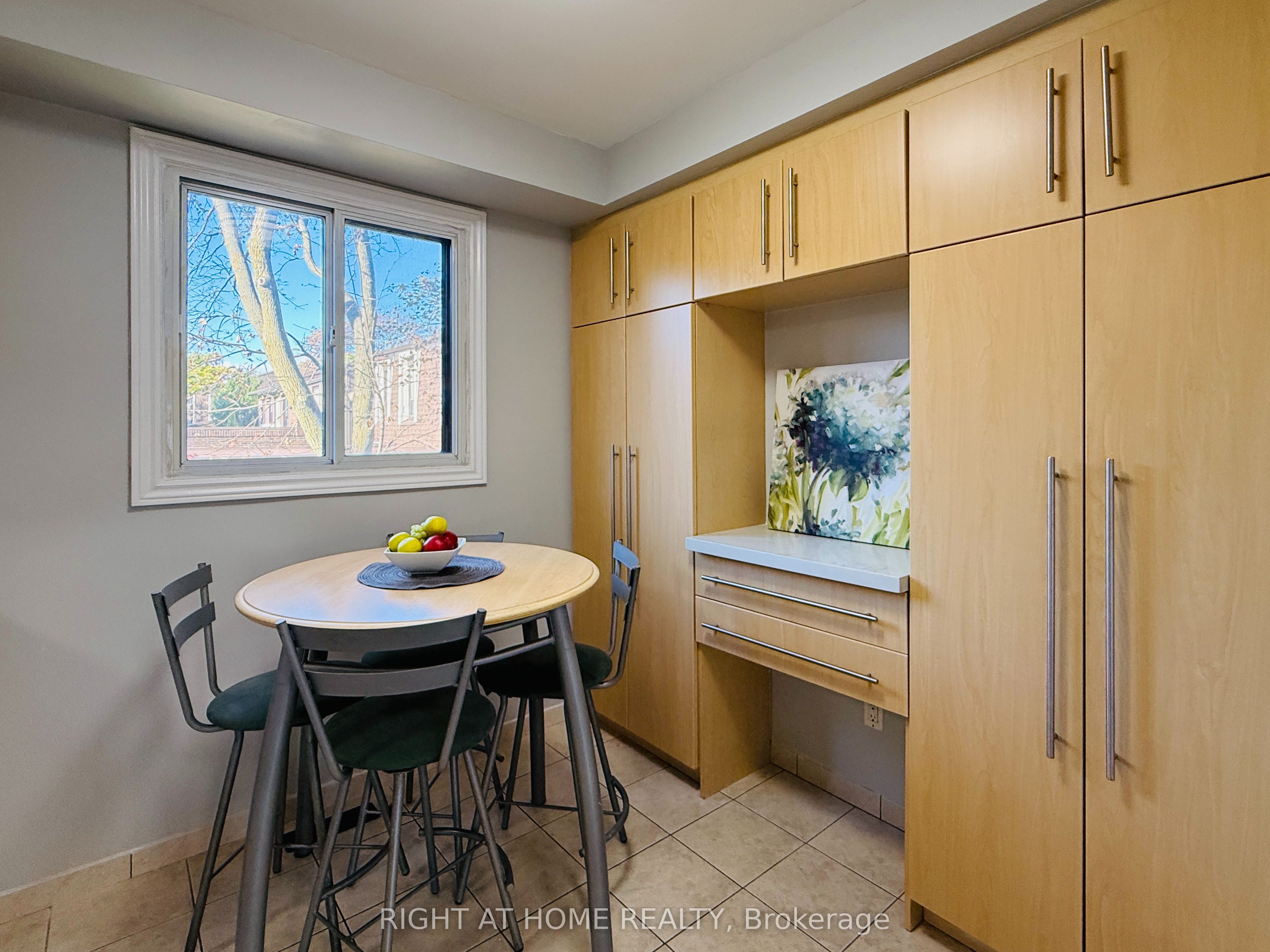 70 Spire Hillway Way Property Photo 14