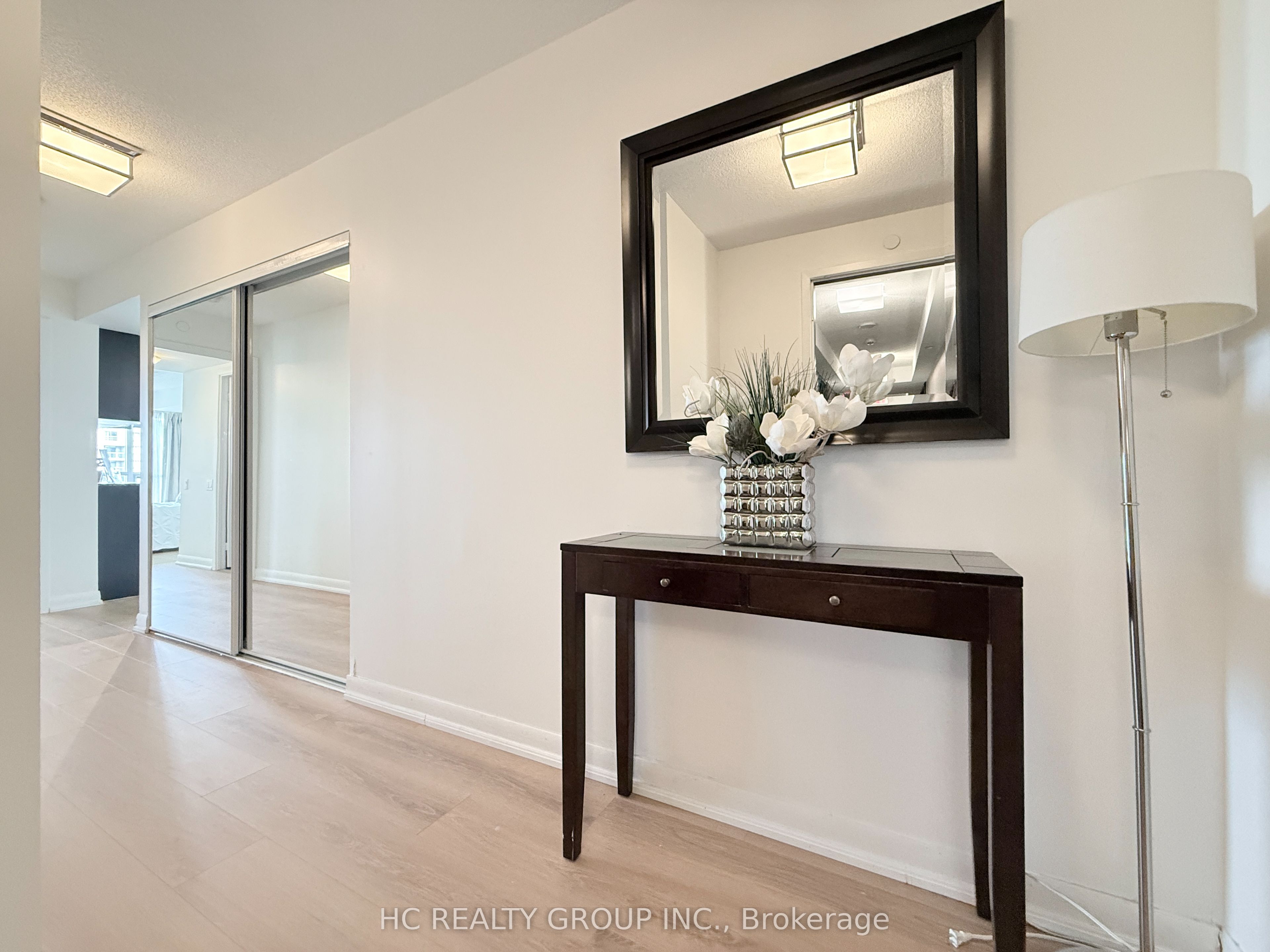 5168 Yonge Street 1712 Property Photo 2