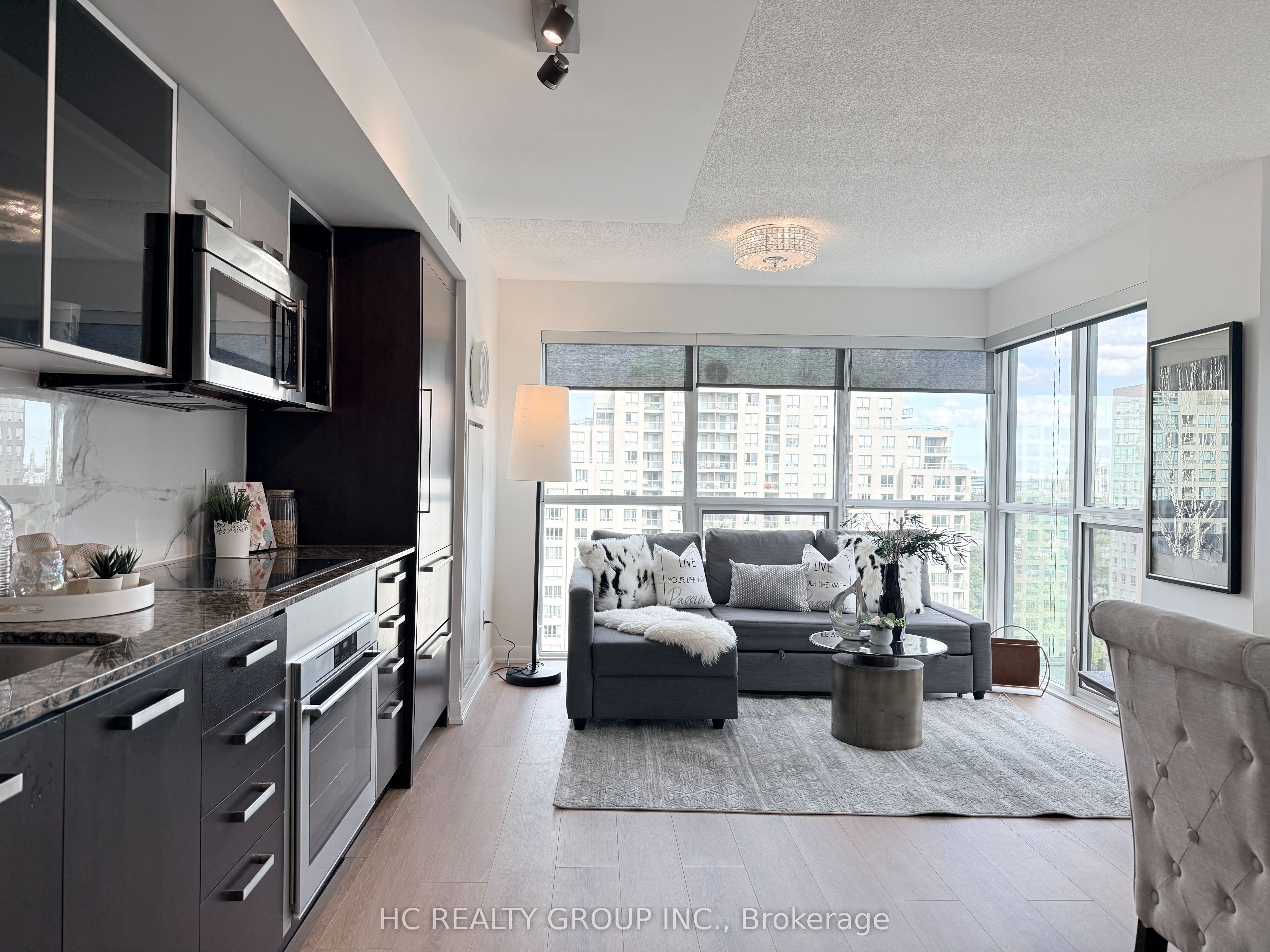 5168 Yonge Street 1712 Property Photo 4