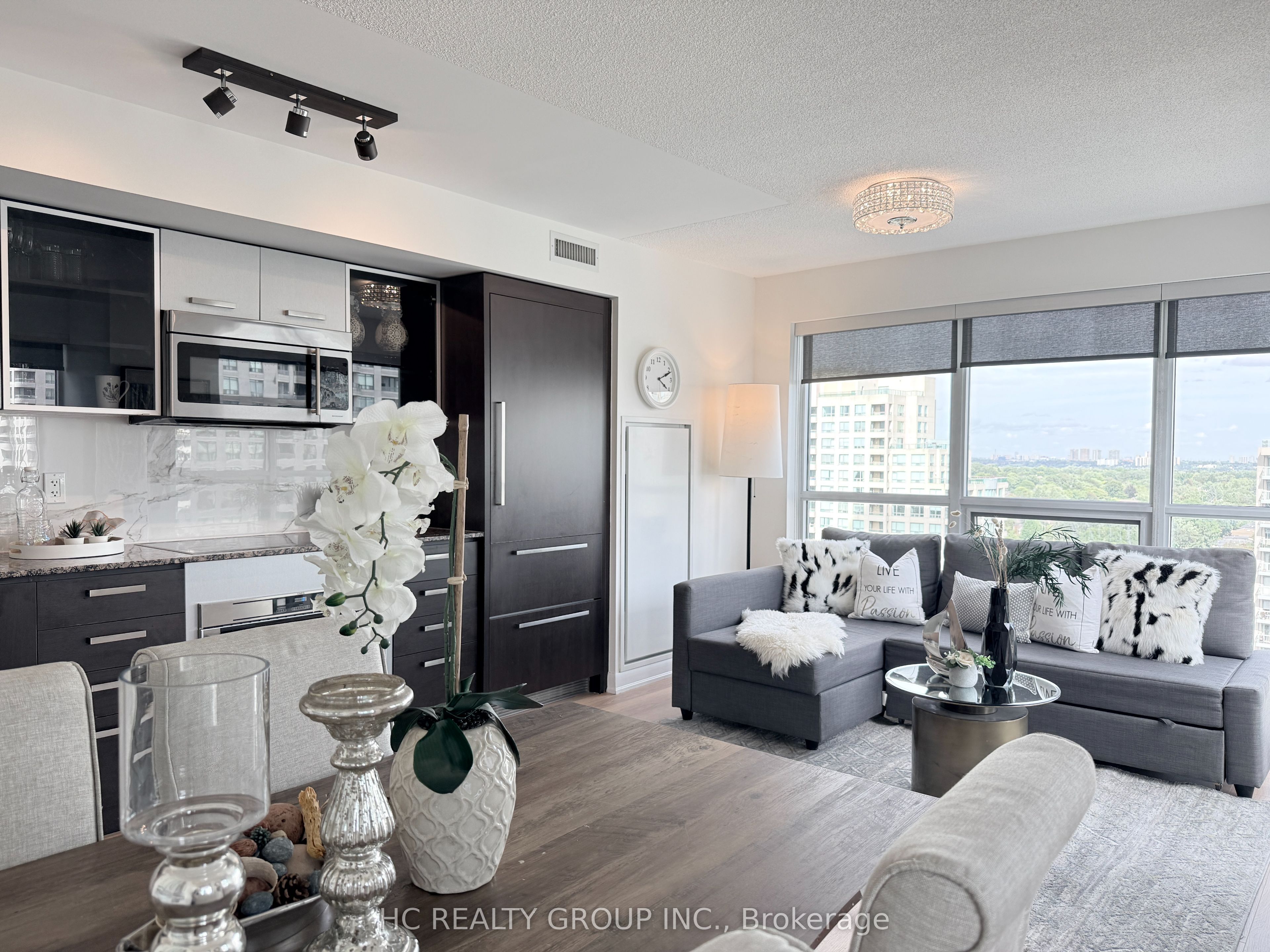 5168 Yonge Street 1712 Property Photo 5