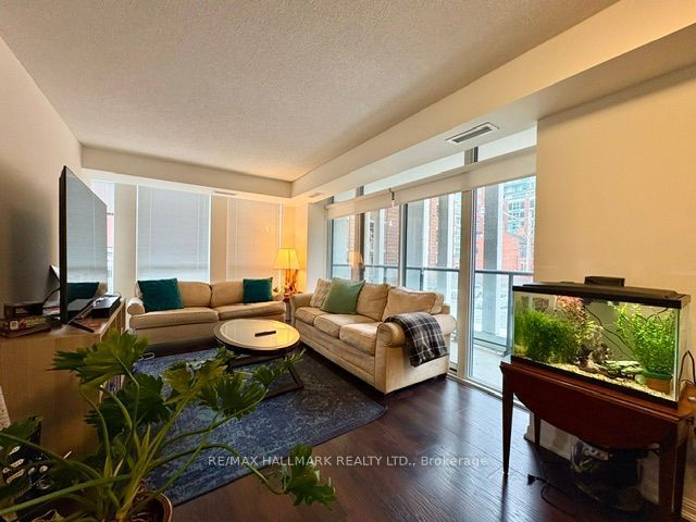 400 Adelaide Street E 206 Property Photo 7