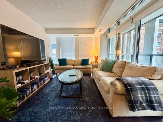 400 Adelaide Street E 206 Property Photo 8