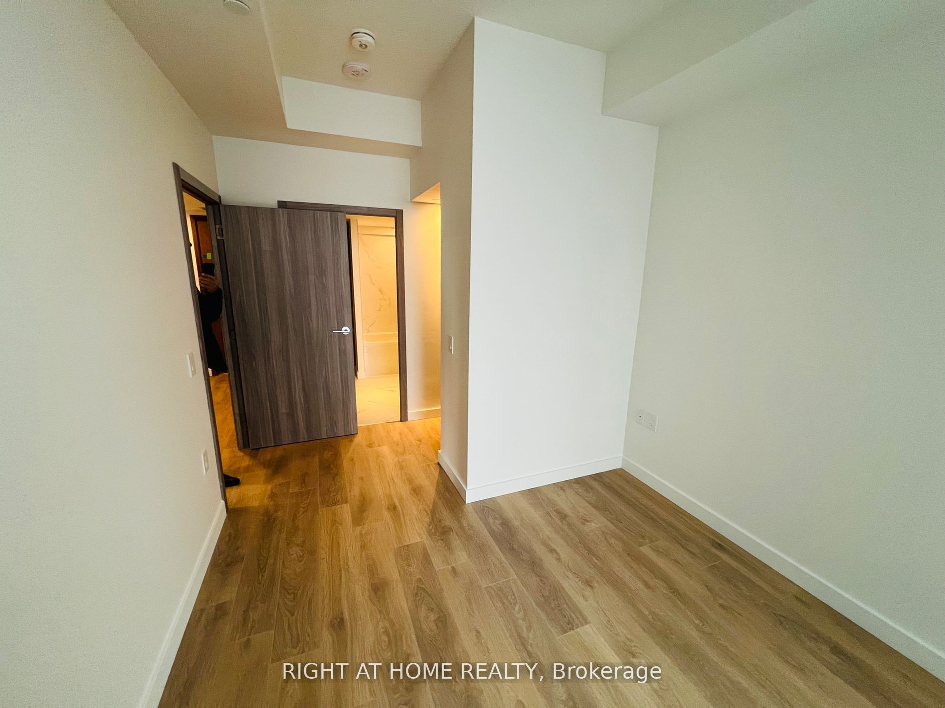 38 Widmer Street 2311 Property Photo 21