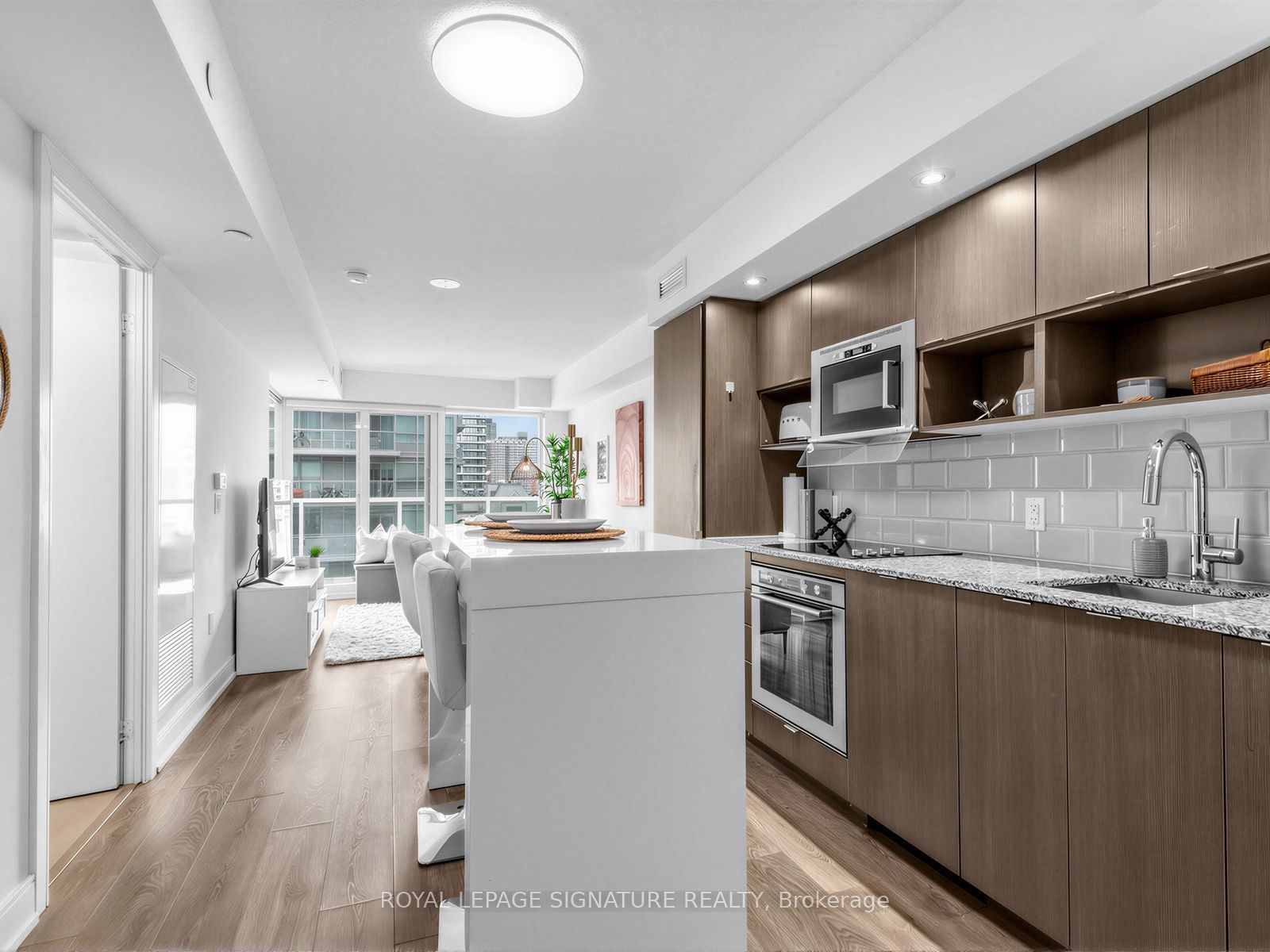 89 Mcgill Street 1204 Property Photo 11