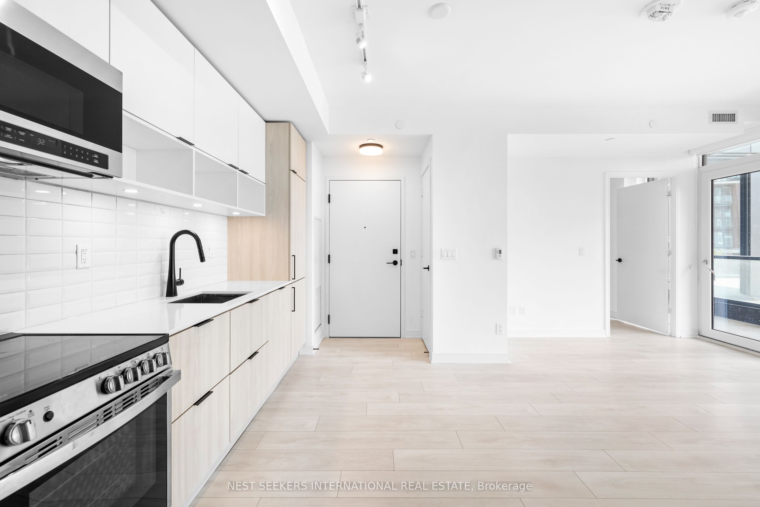 35 Rolling Mills Road S347 Property Photo 6