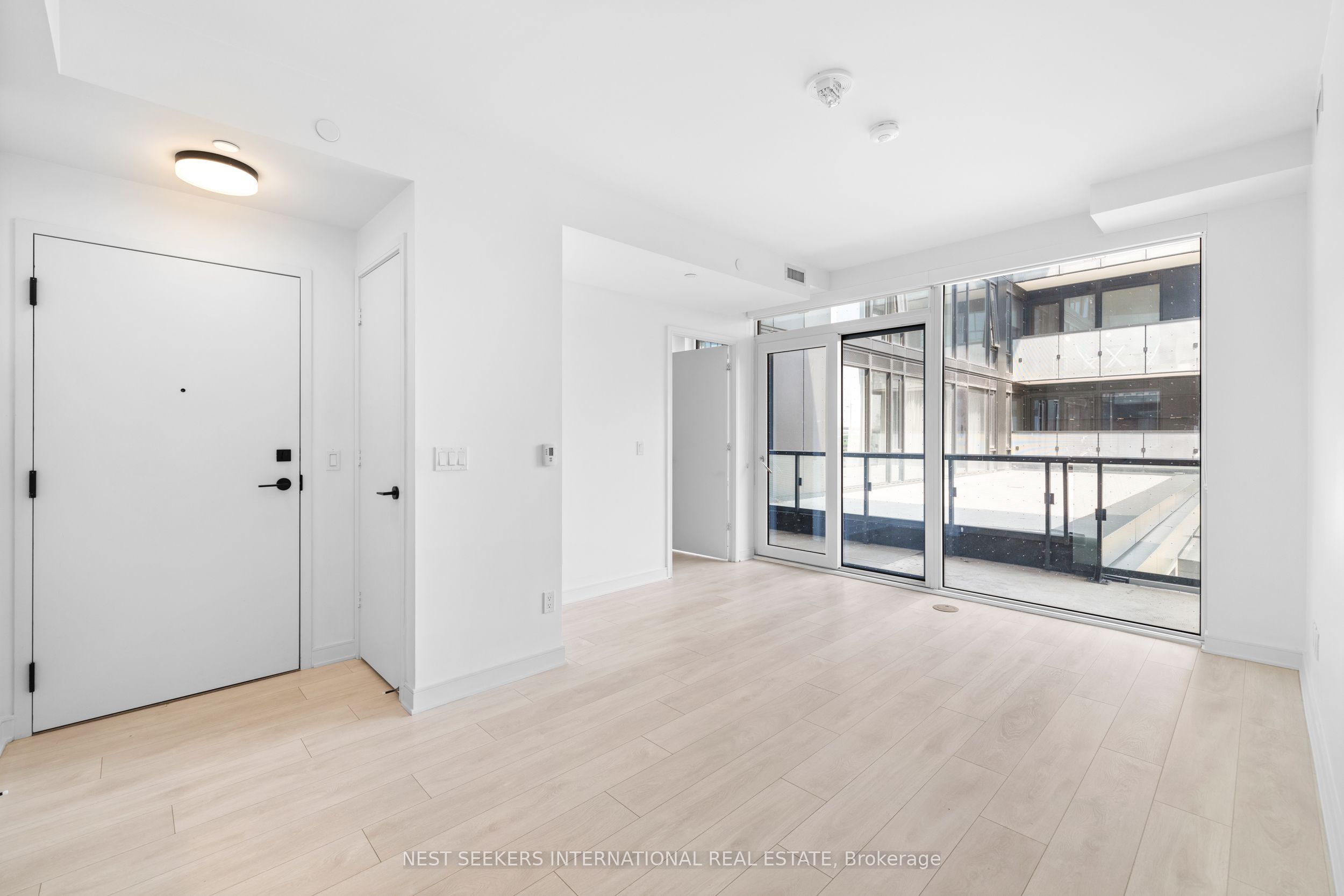 35 Rolling Mills Road S347 Property Photo 14