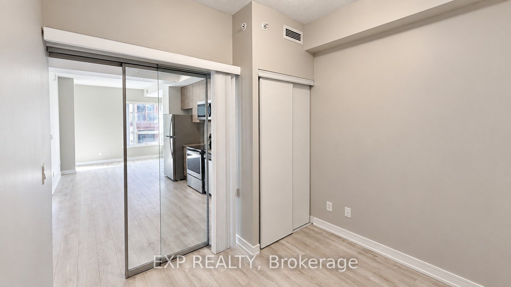 621 Sheppard Avenue E 512 Property Photo 13