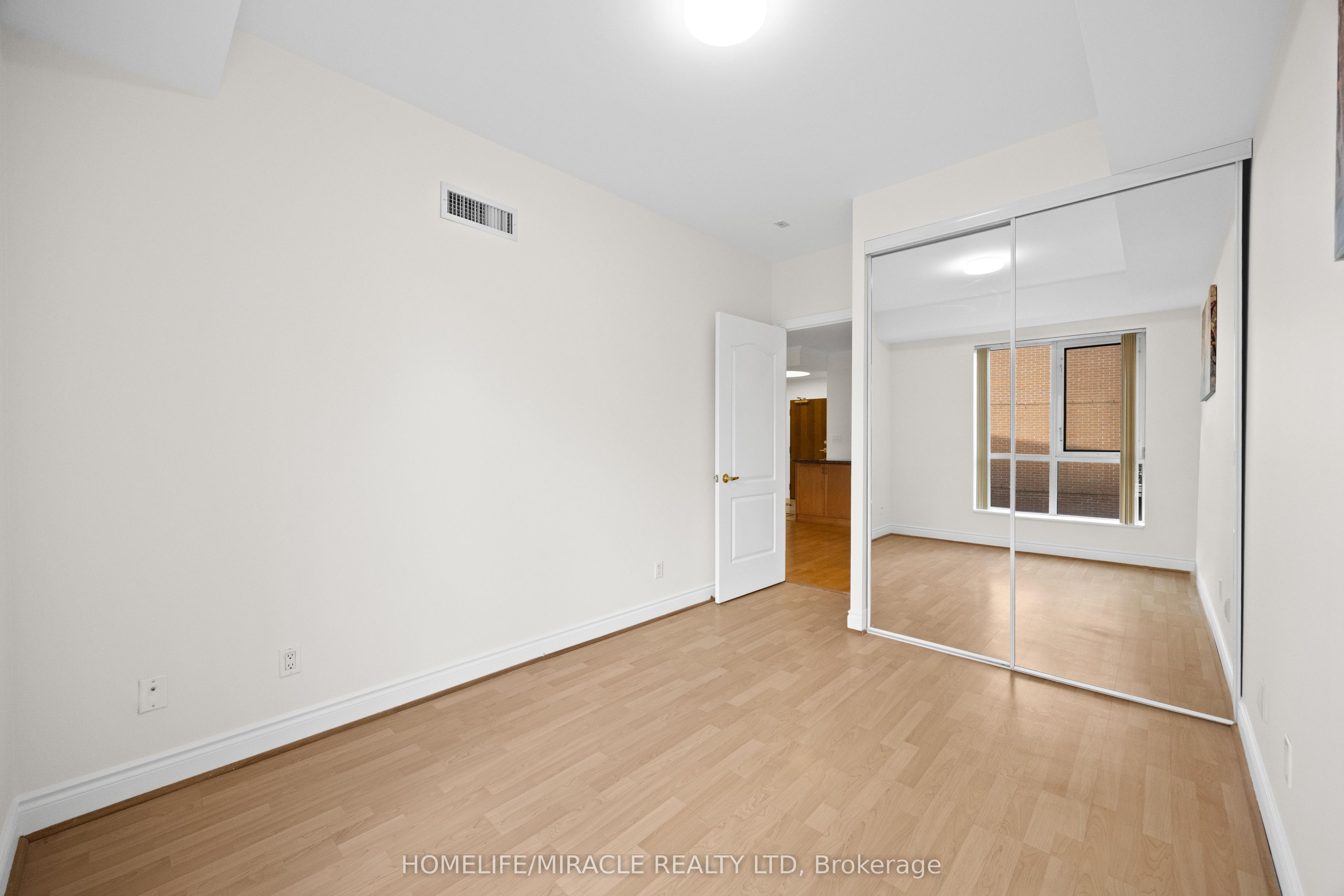 11 William Carson Crescent 308 Property Photo 20