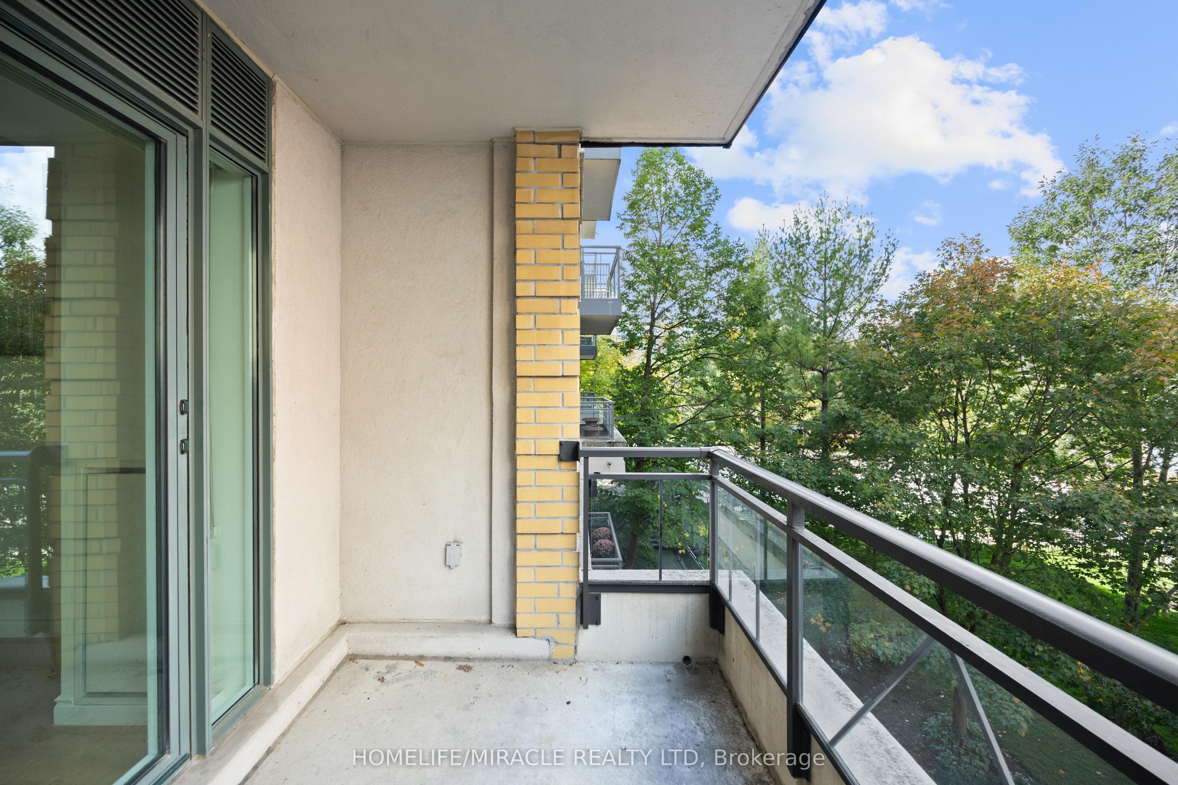 11 William Carson Crescent 308 Property Photo 31