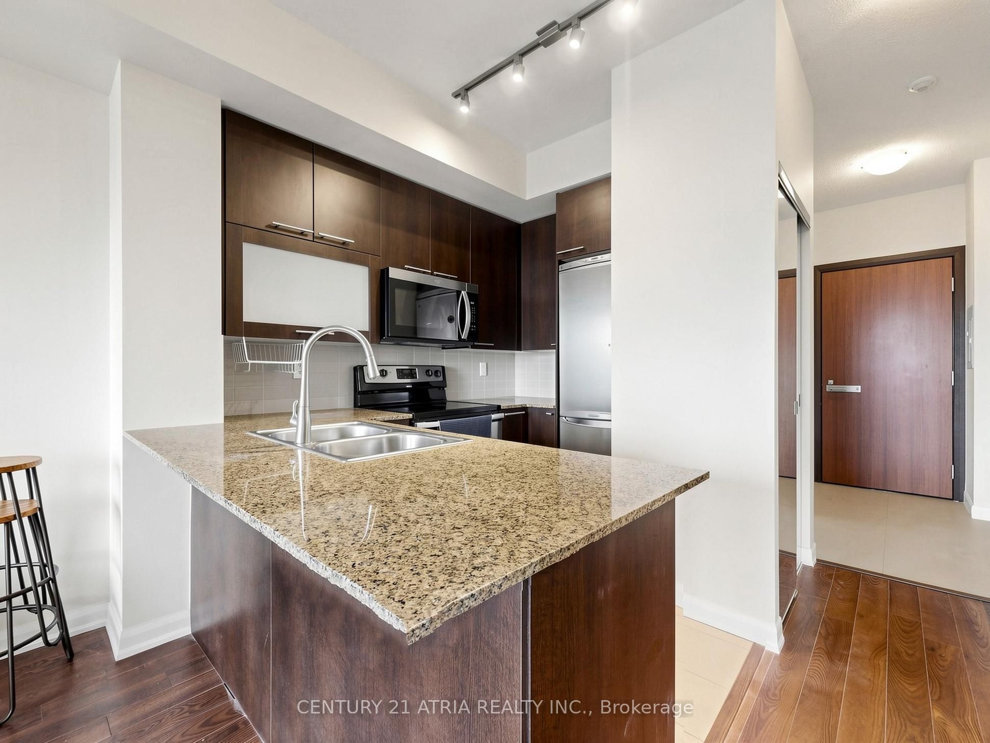 500 Sherbourne Street 1401 Property Photo 8