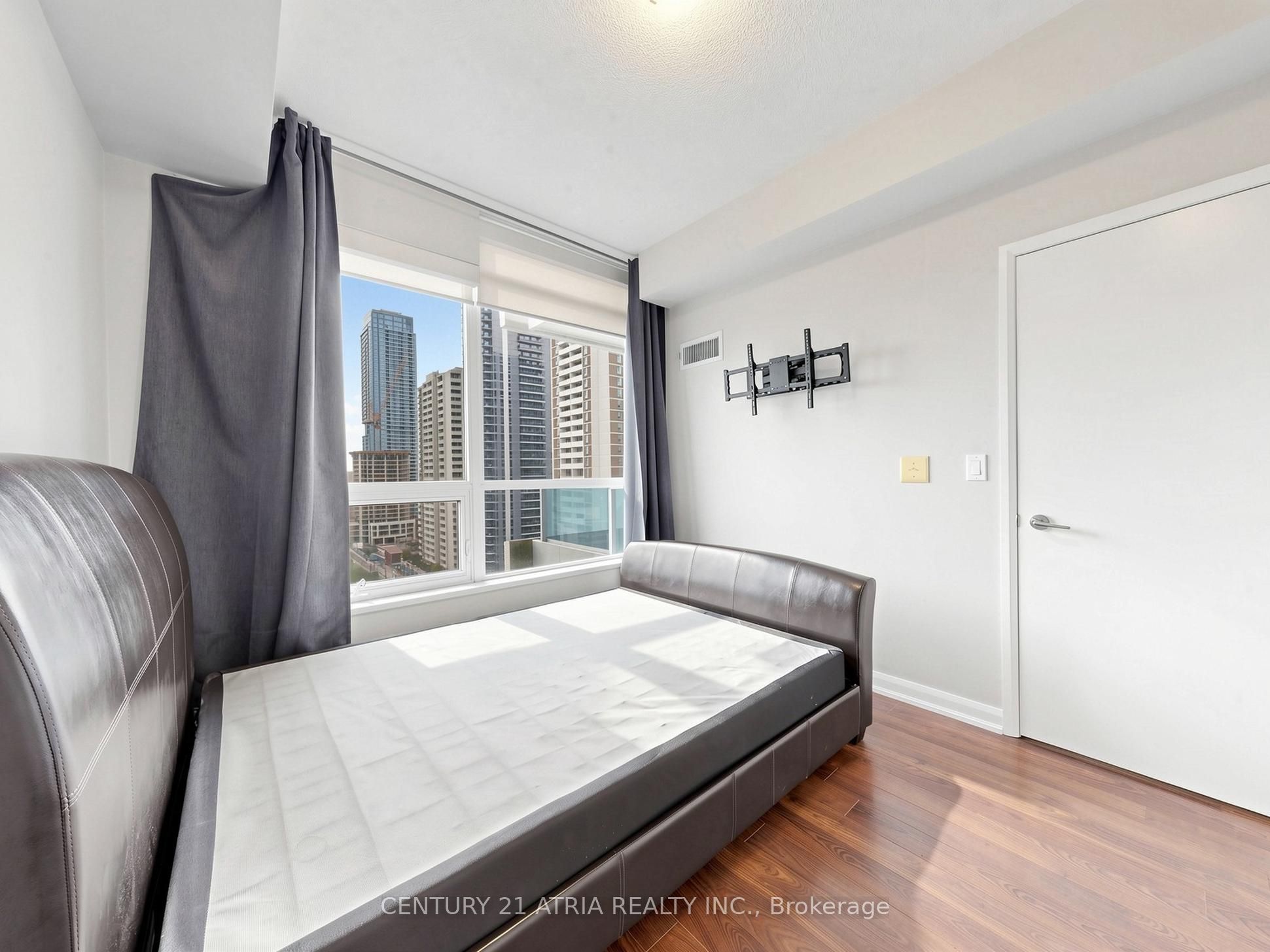 500 Sherbourne Street 1401 Property Photo 14