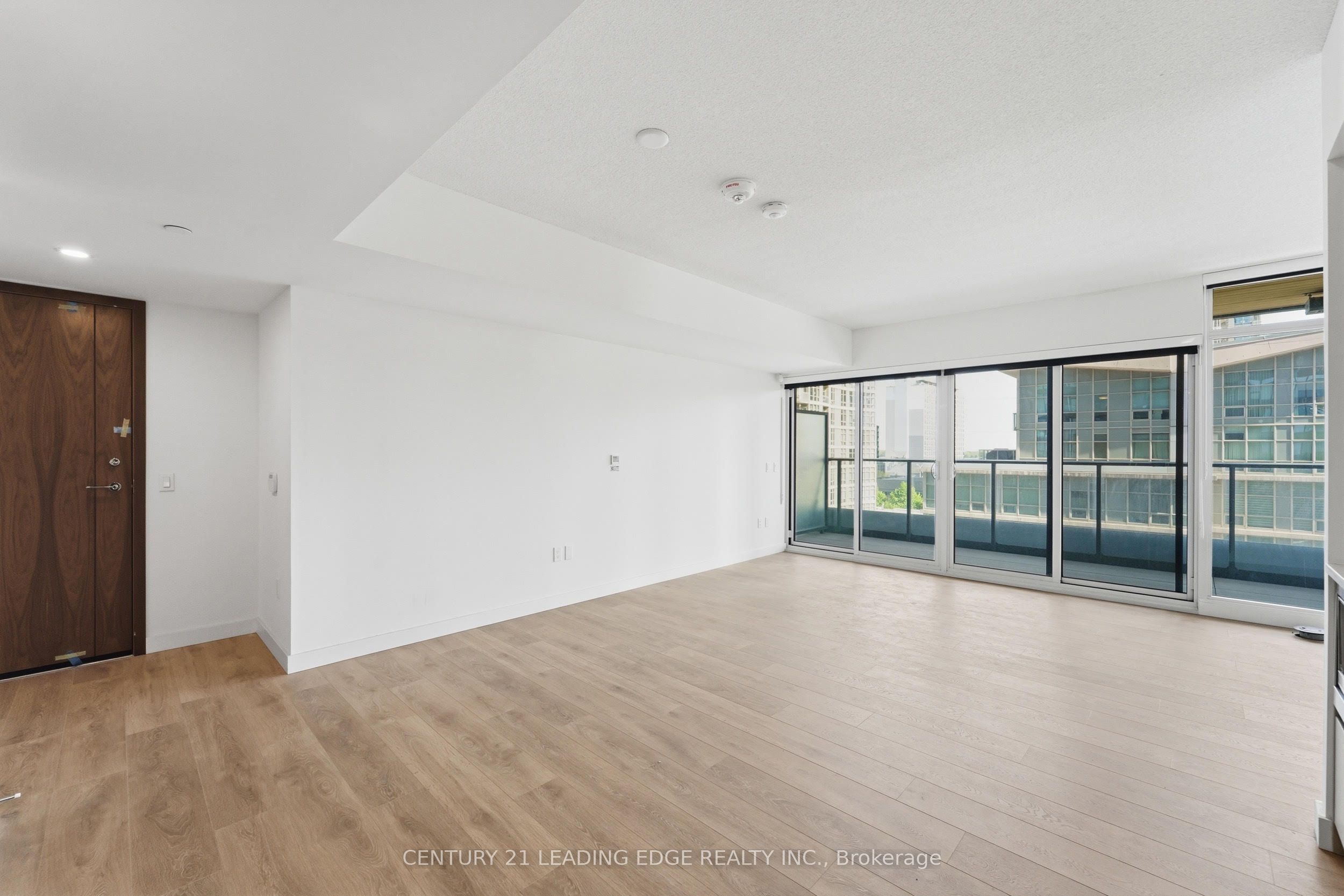 3 Concord Cityplace Way 622 Property Photo 6