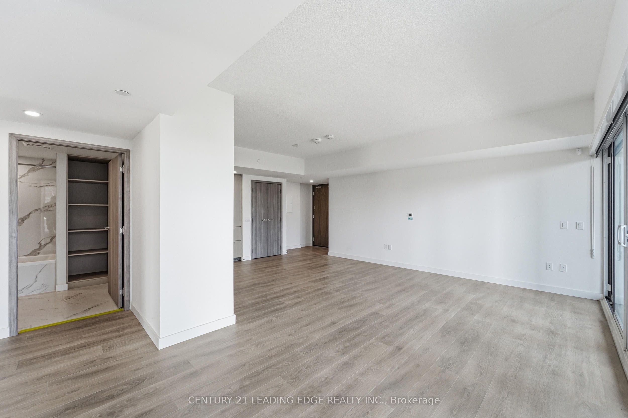 3 Concord Cityplace Way 622 Property Photo 7