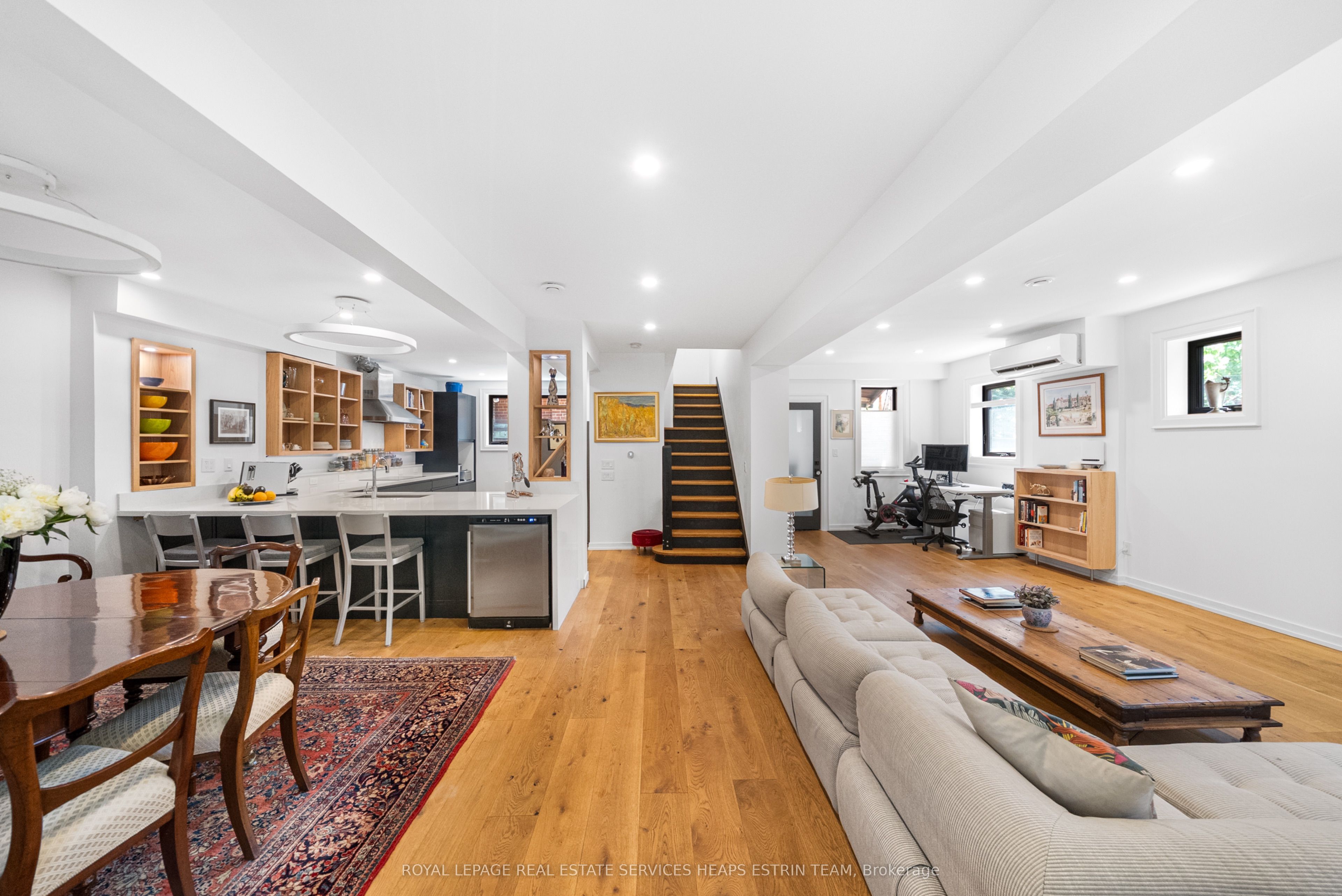 115 Robinson Street Property Photo 3